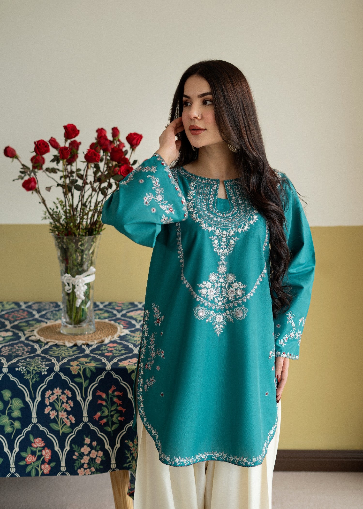 lawn Kurta Set in White, teal