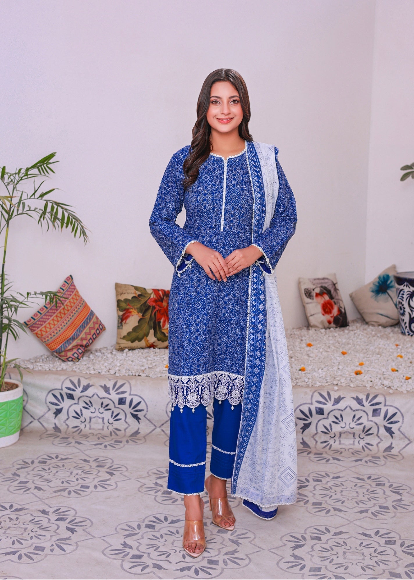 crinkle Unstitched in Royal blue