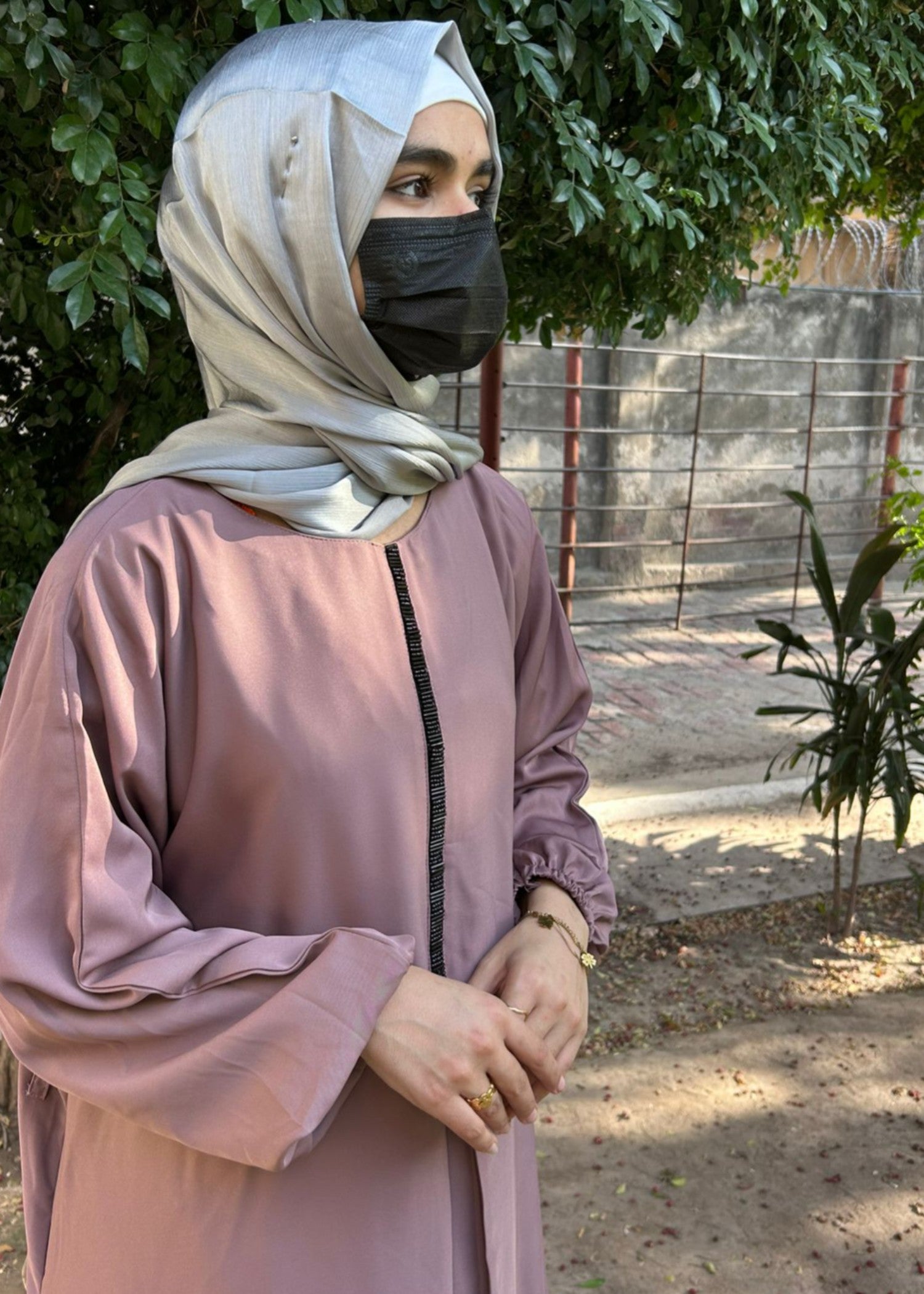 thai silk Abaya in Tea rose pink