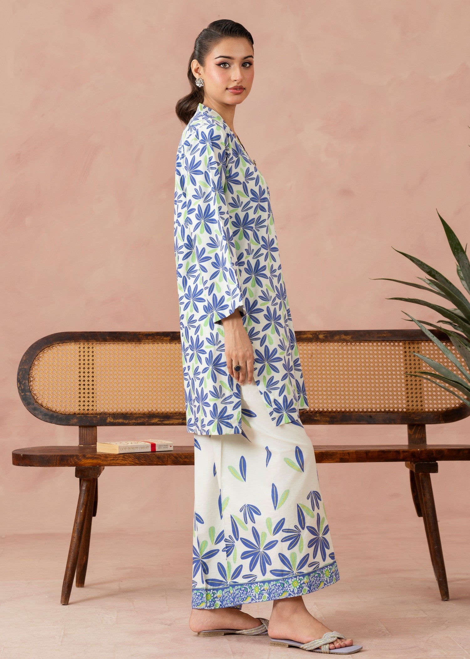 cotton Kurta Set in Blue, off-white