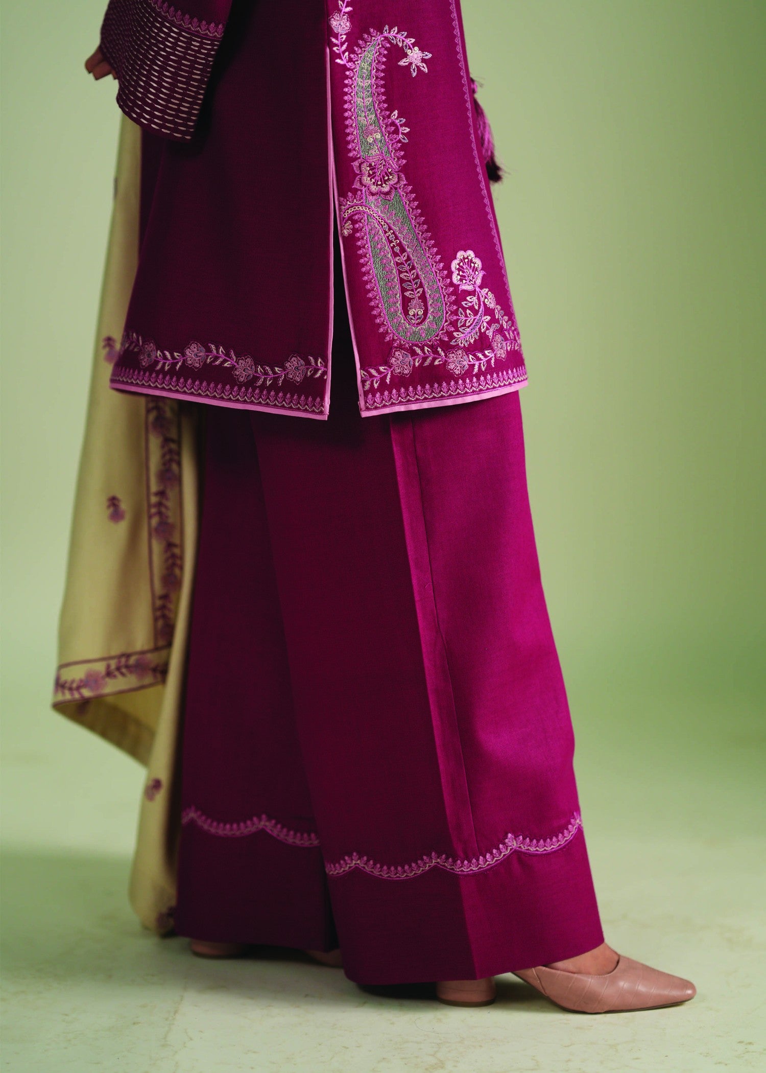 khaddar Kurta Set in Raspberry pink