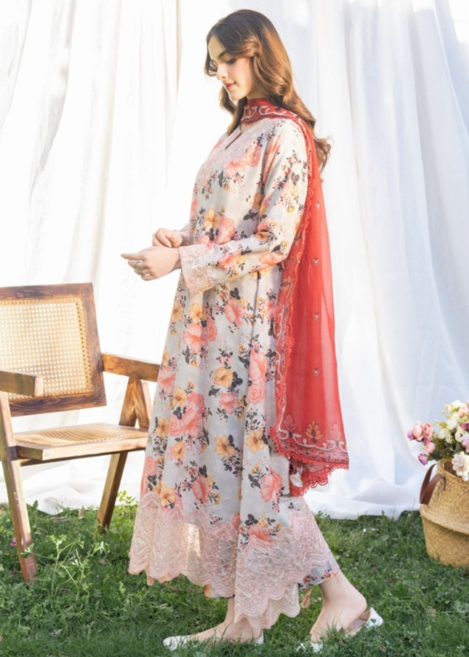lawn Pishwas in Ivory