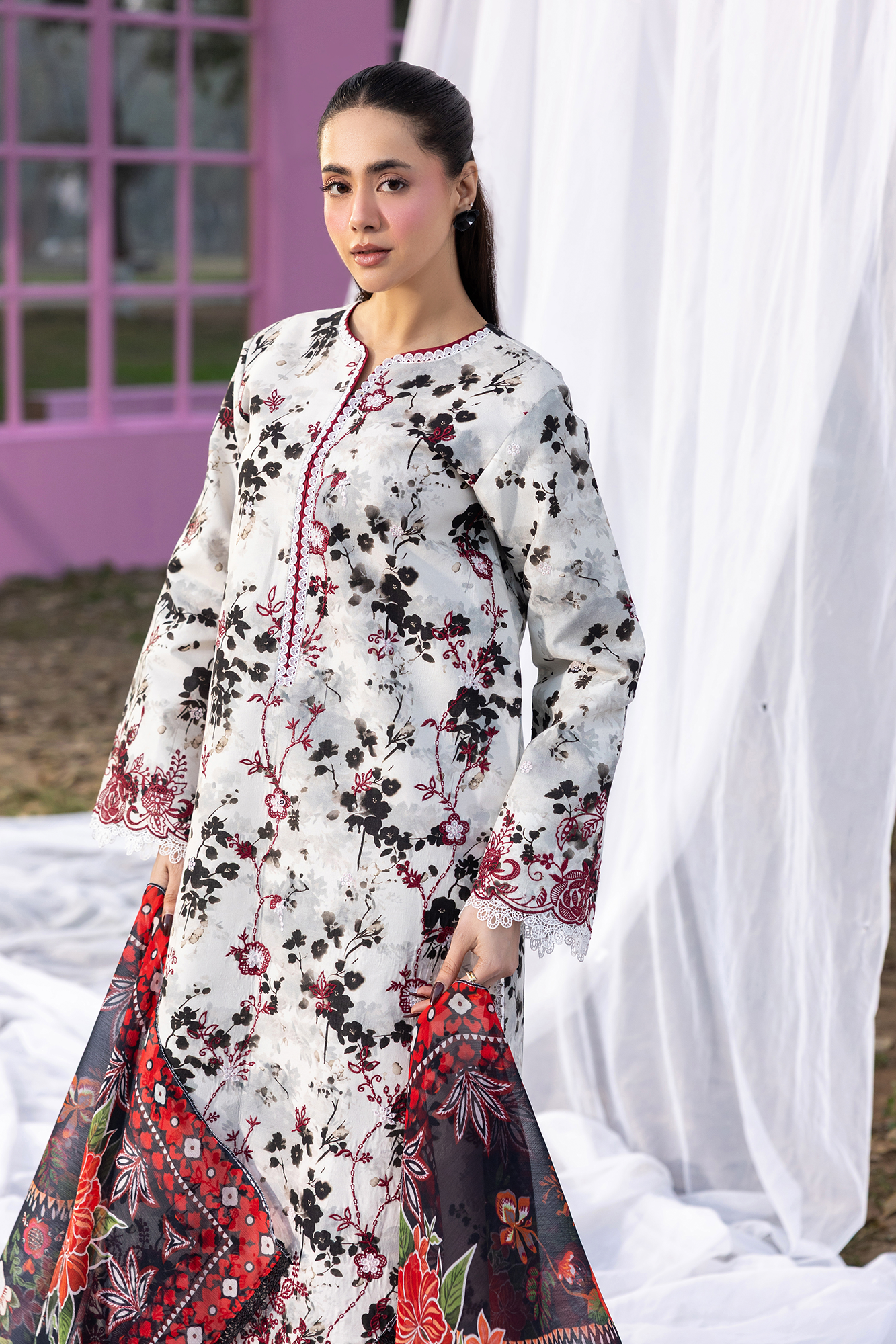 Printkari Lawn – E-10