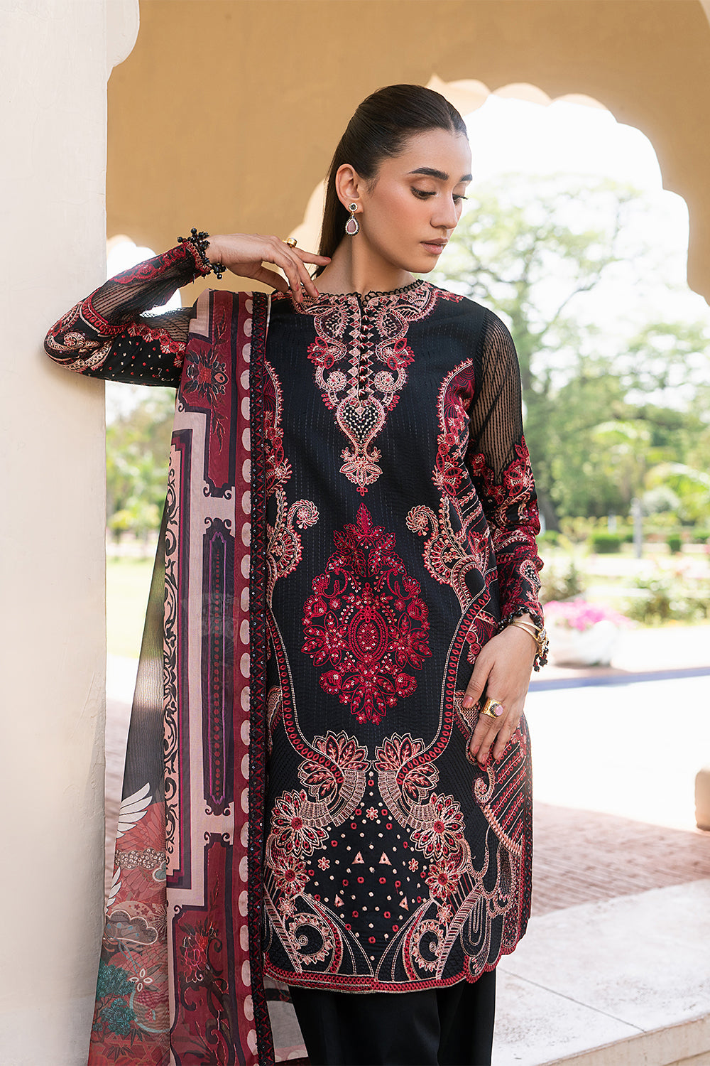 Luxury Lawn – AMARYLLIS - MSU0630