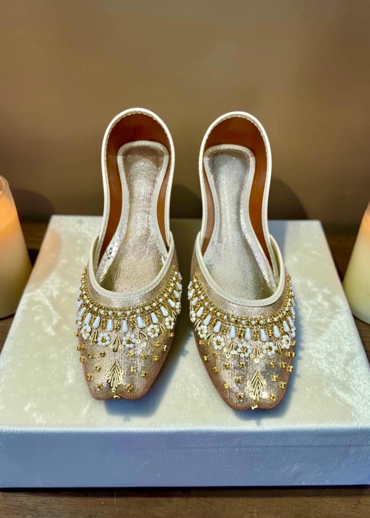 Khussa in Gold by - High Quality Women Khussa VFF0637