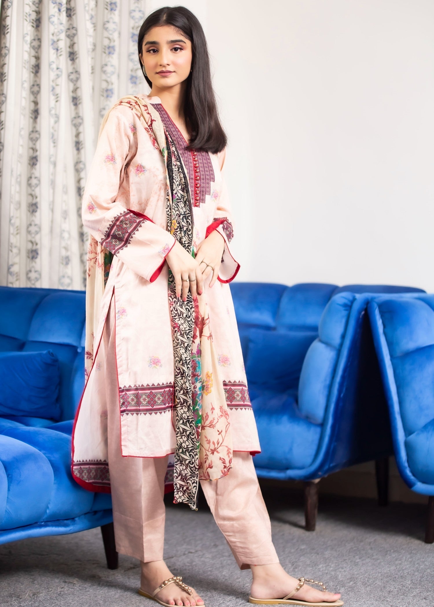 lawn Kurta Set in Light pink