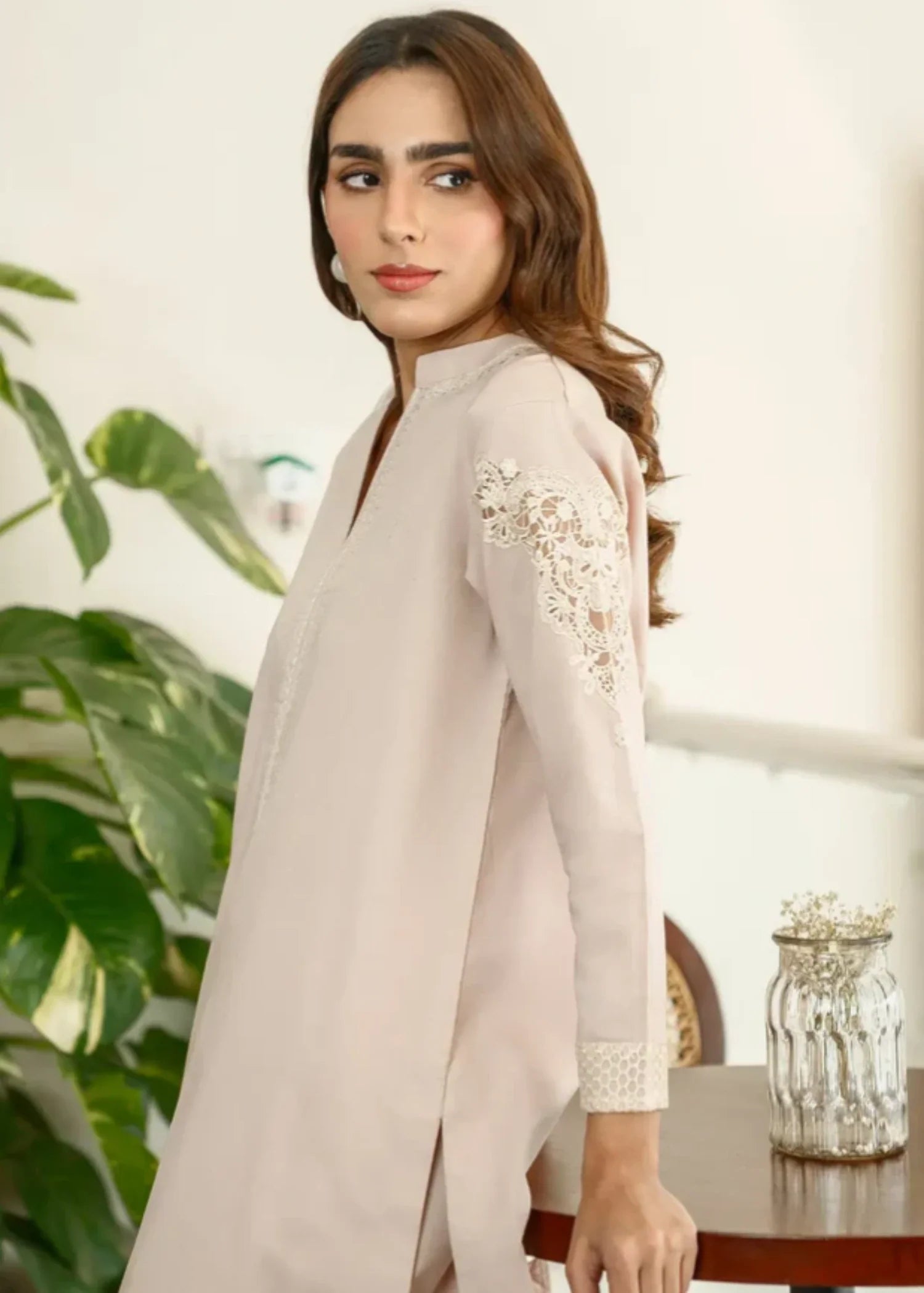 lawn Kurta Set in Timberwolf