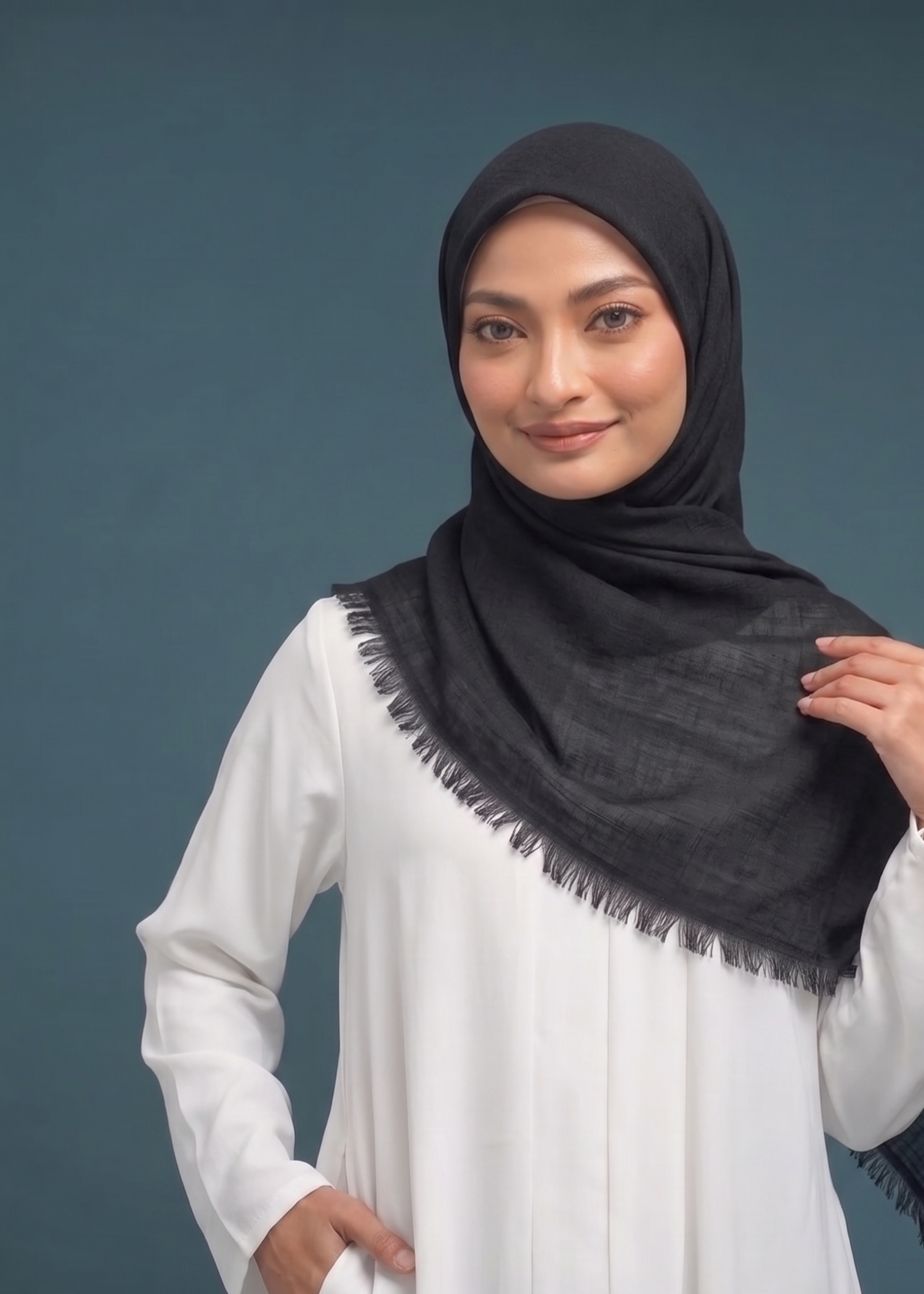 lawn Hijab in Black
