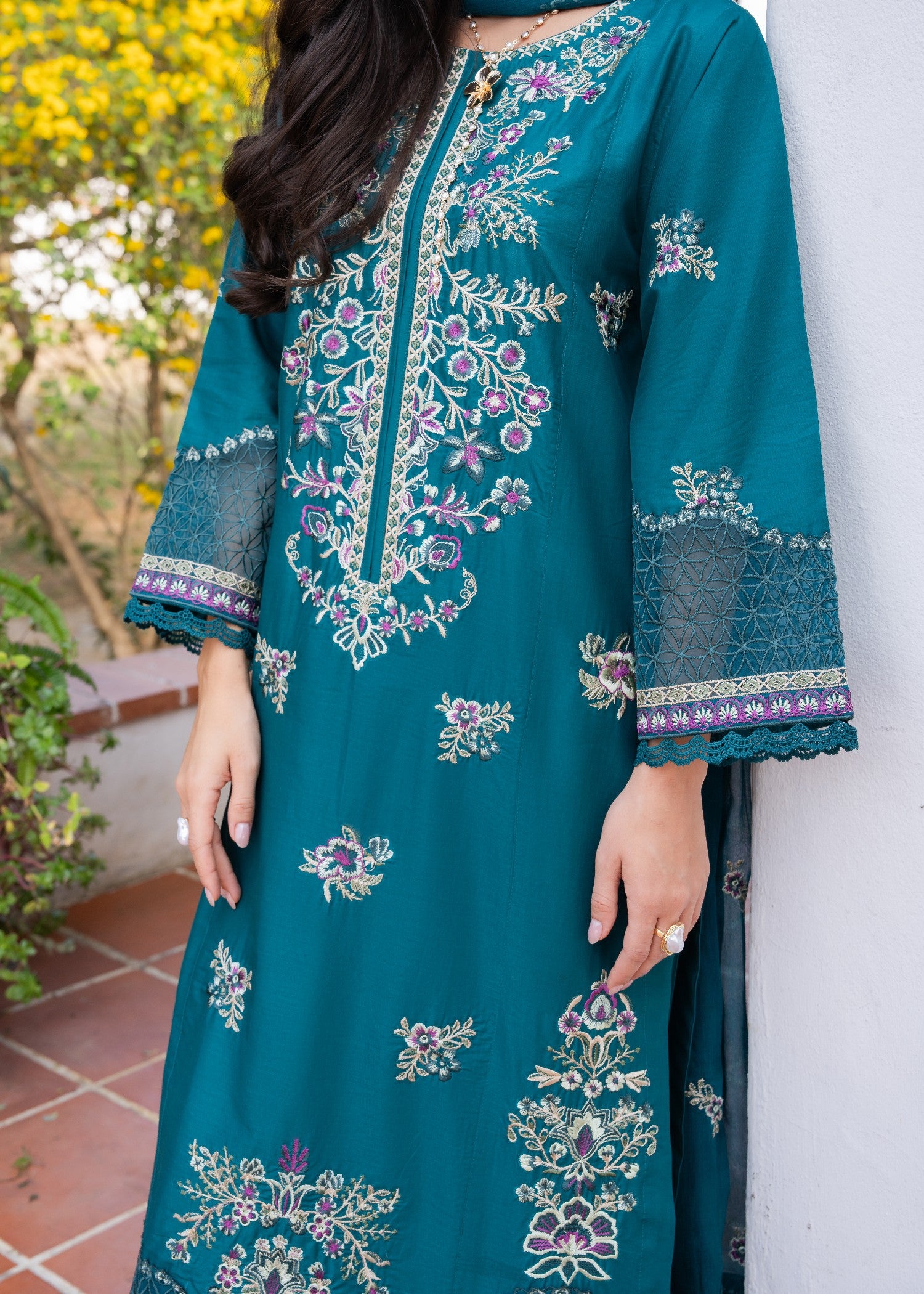 lawn Kurta Set in Pine green