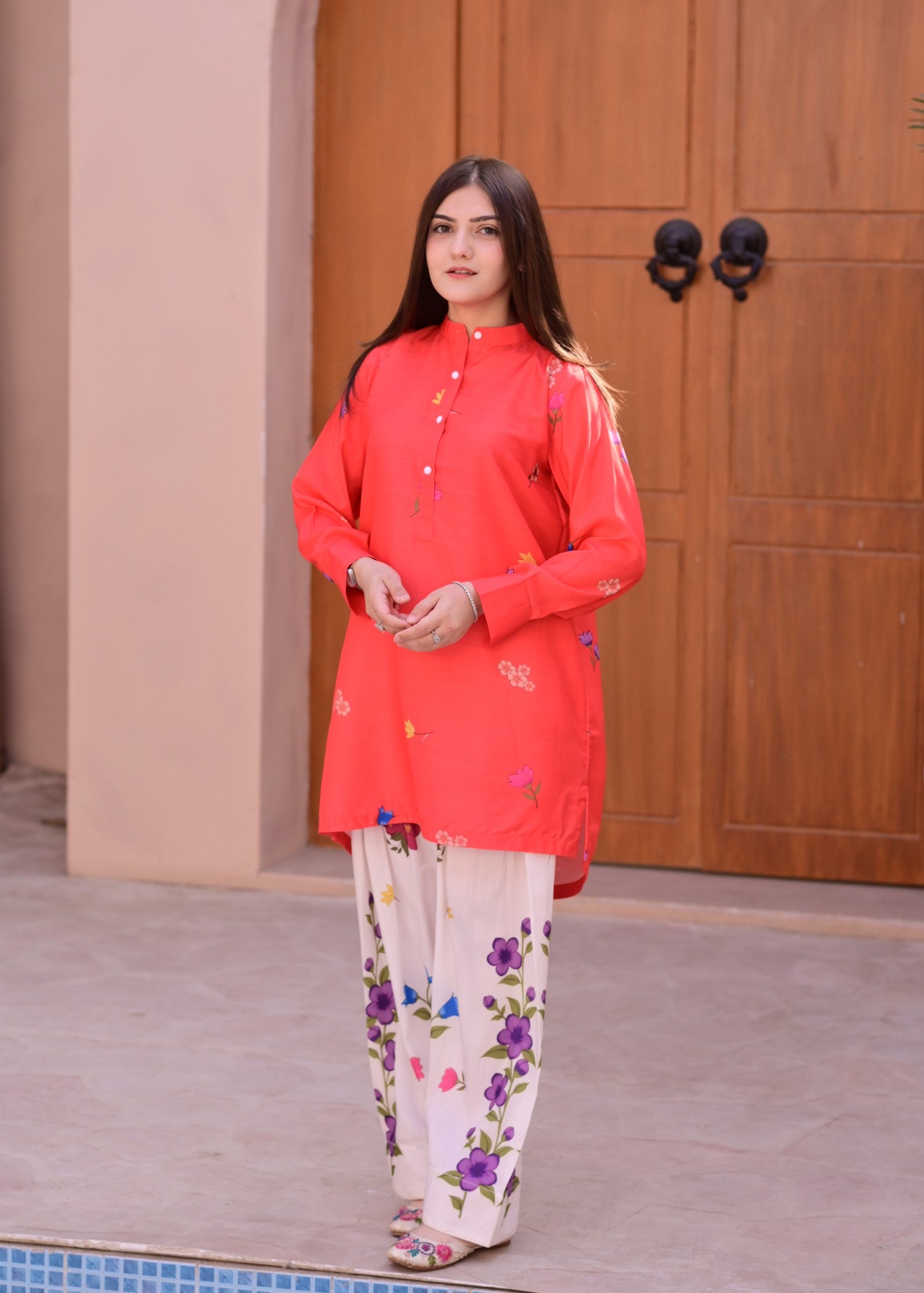 blended khaddar Kurta Set in White, fire red