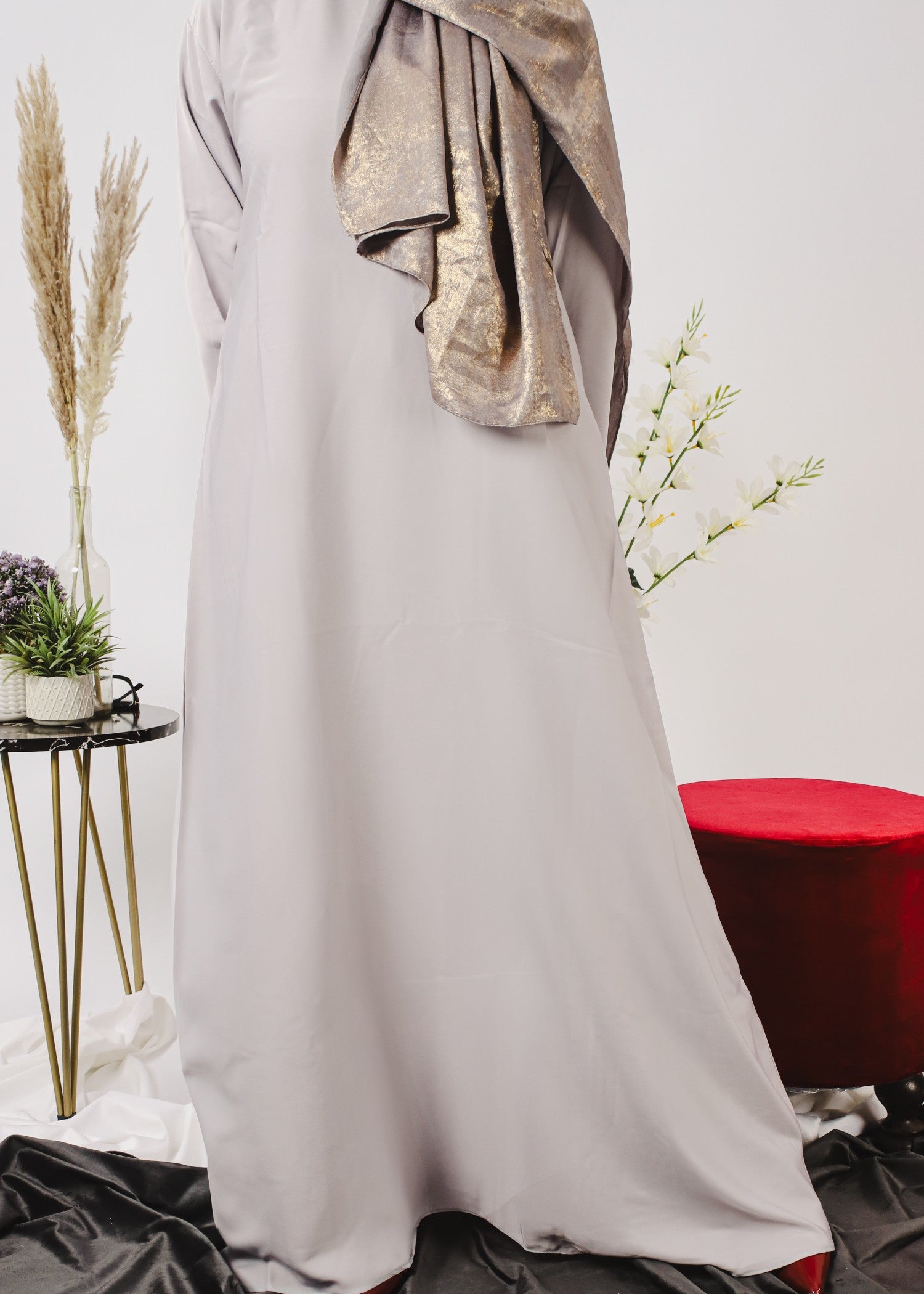 nidha Abaya in Silver, pastel grey