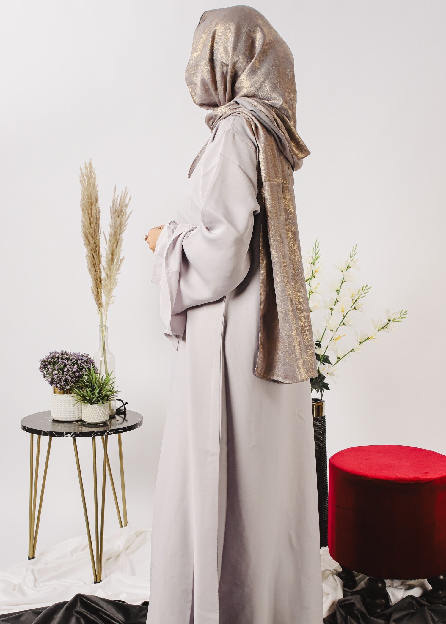 nidha Abaya in Silver, pastel grey