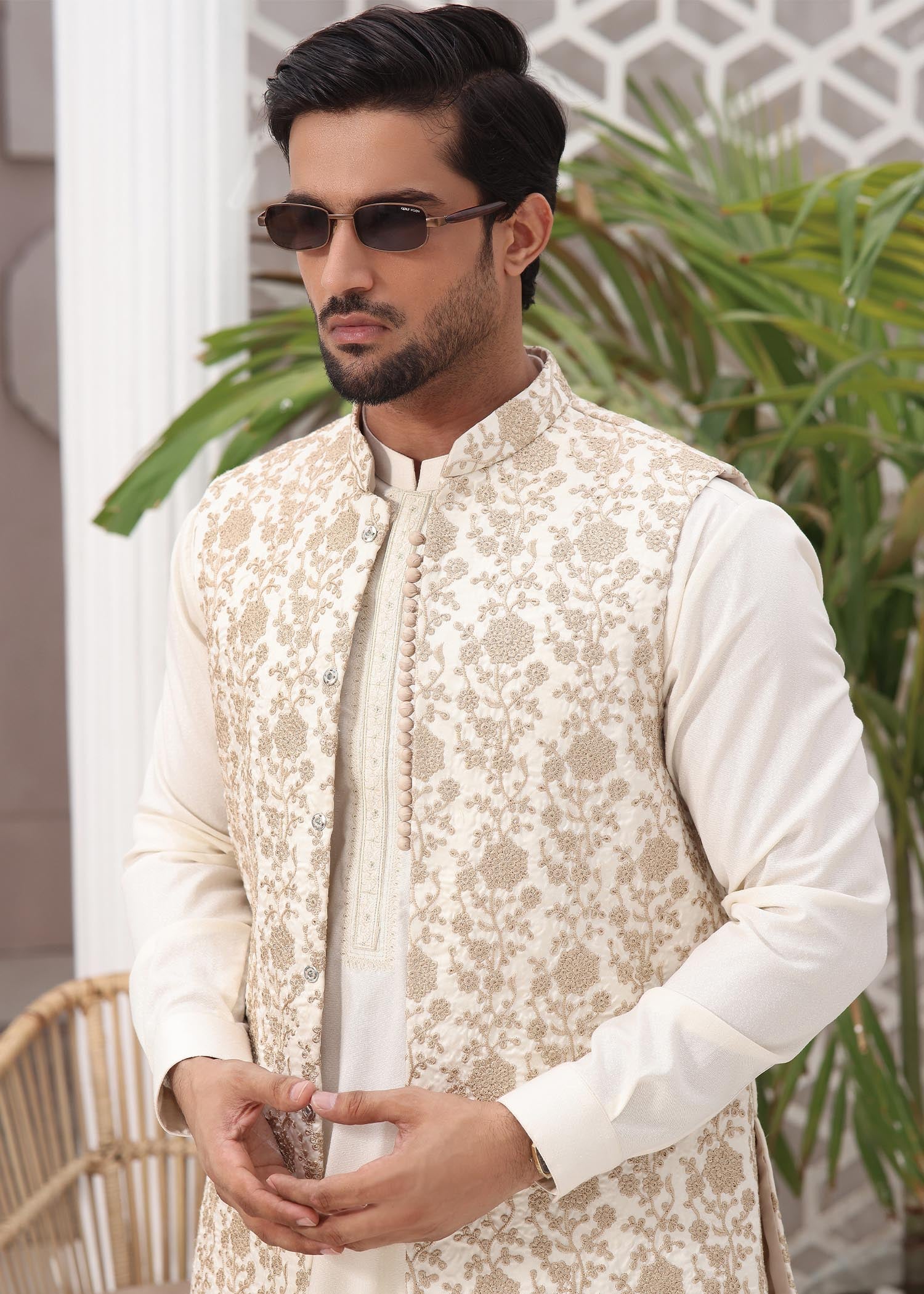 blended satin Waistcoat in Cream