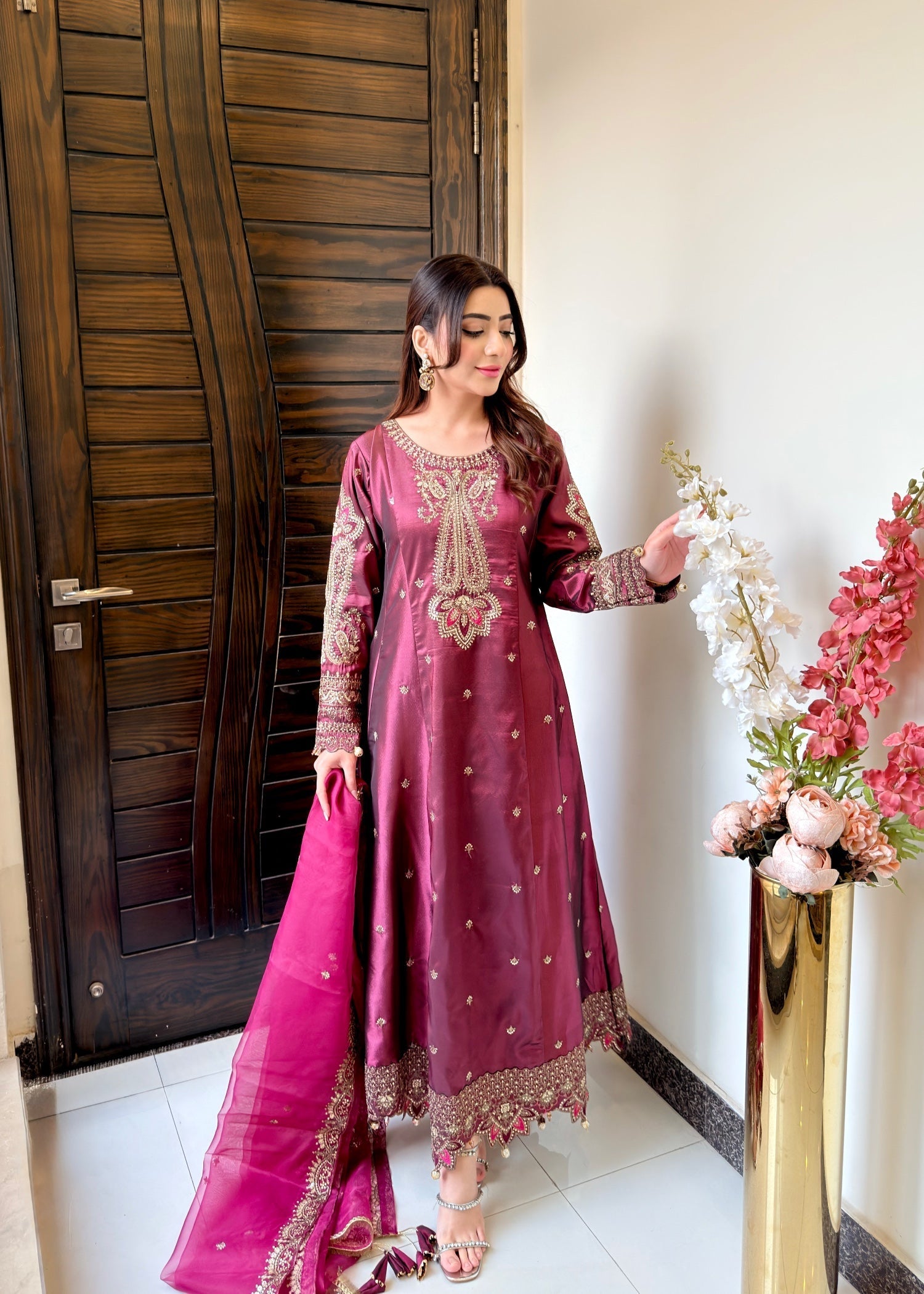silk Maxi in Thulian pink