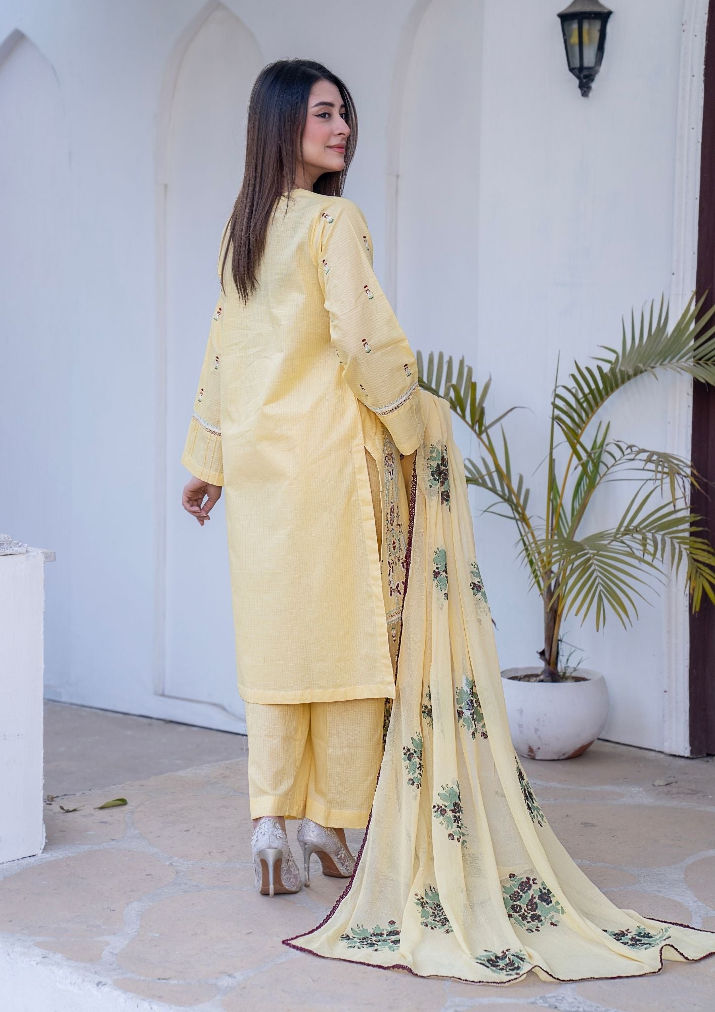 lawn Kurta Set in Lemonade