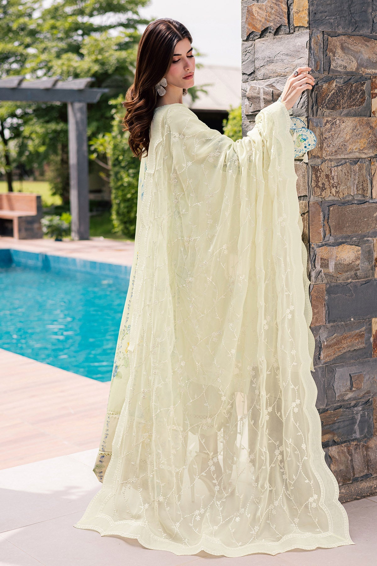 Lily May Lawn – NE-259
