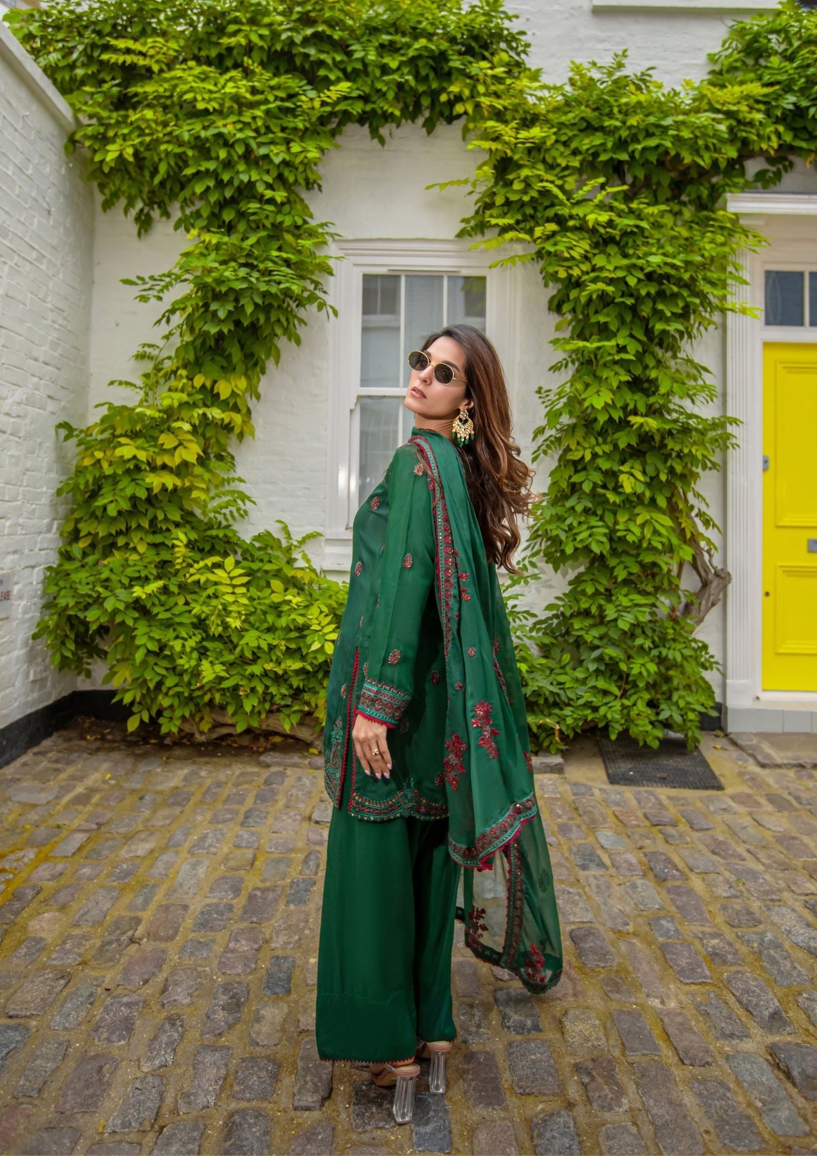 blended grip silk Kurta Set in Bottle green