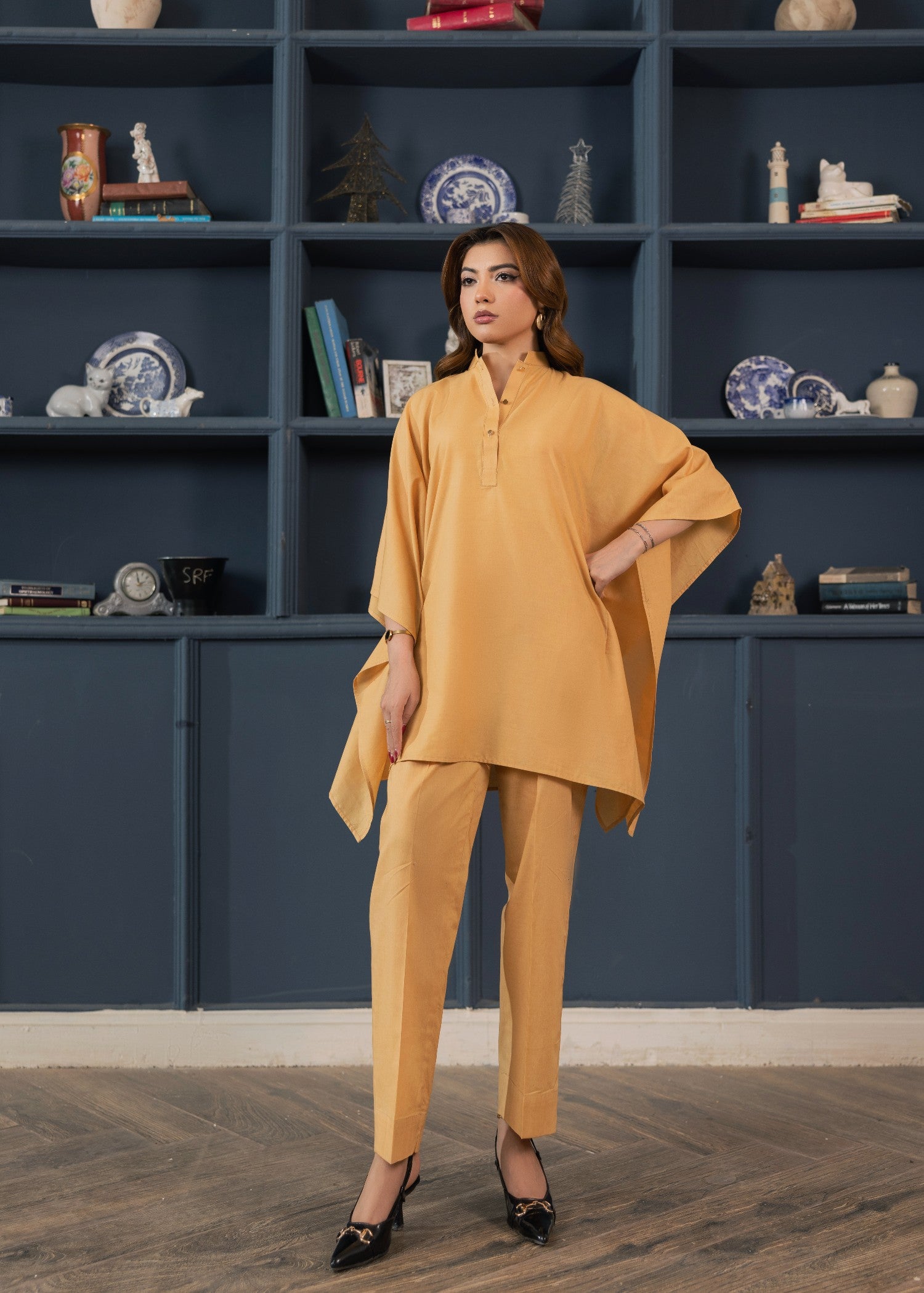 lawn cotton Kaftan in Gold