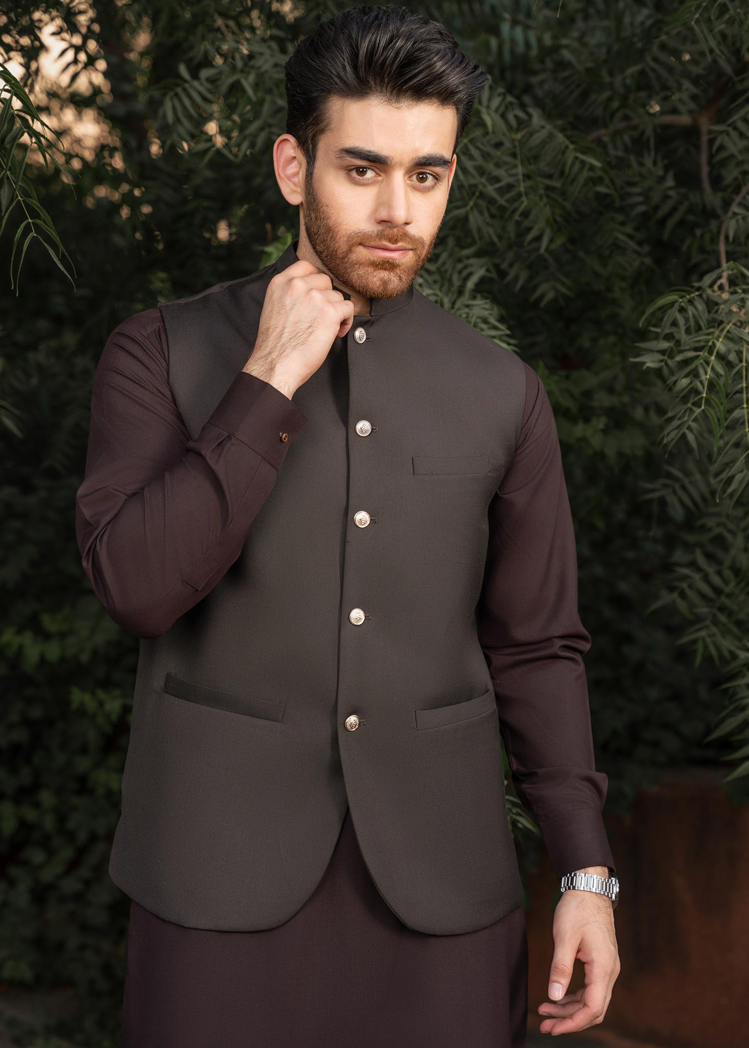 wash & wear Waistcoat in Dark brown