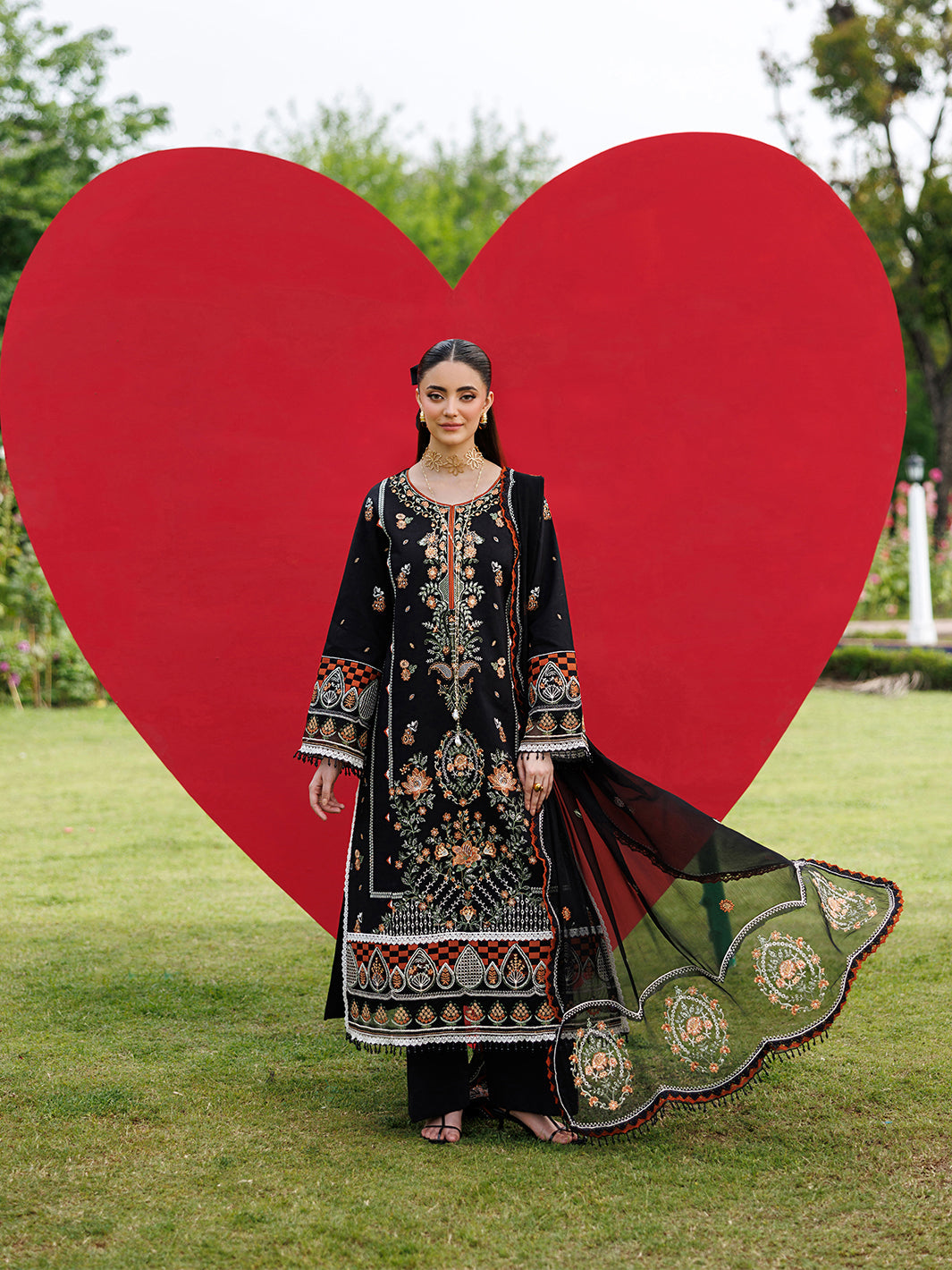 Morbagh Luxury Lawn – M-11