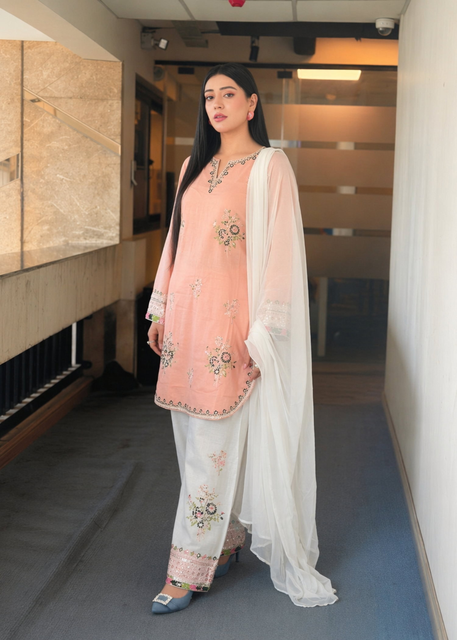 lawn cotton Kurta Set in Off-white, peach pink