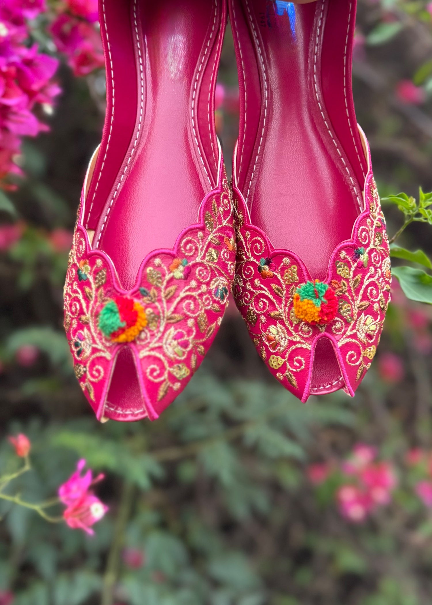 Khussa in Hot pink by - High Quality Women Khussa JKU5933