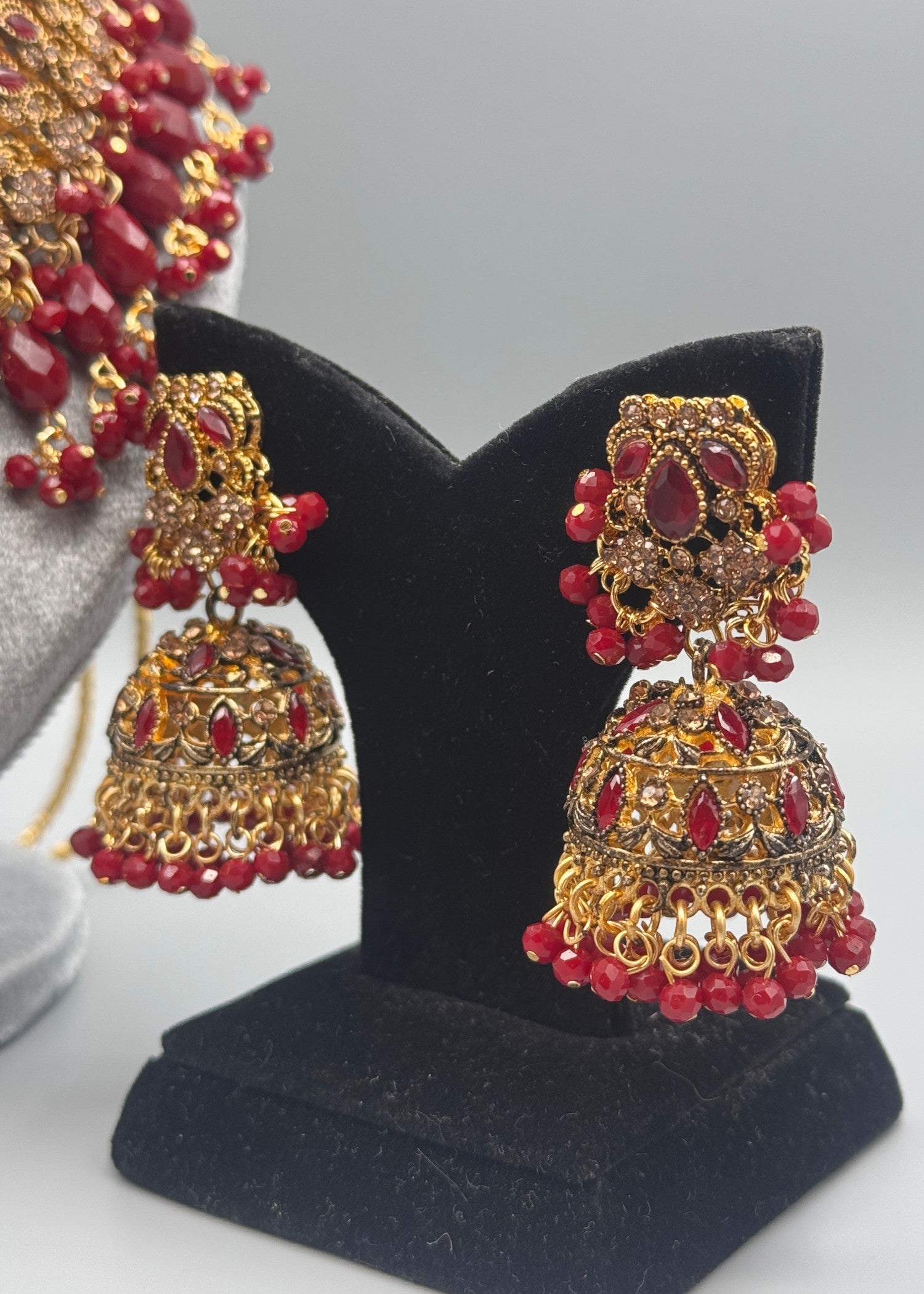 Choker in Gold, red Color by - Trendy Women Choker ZXY2451