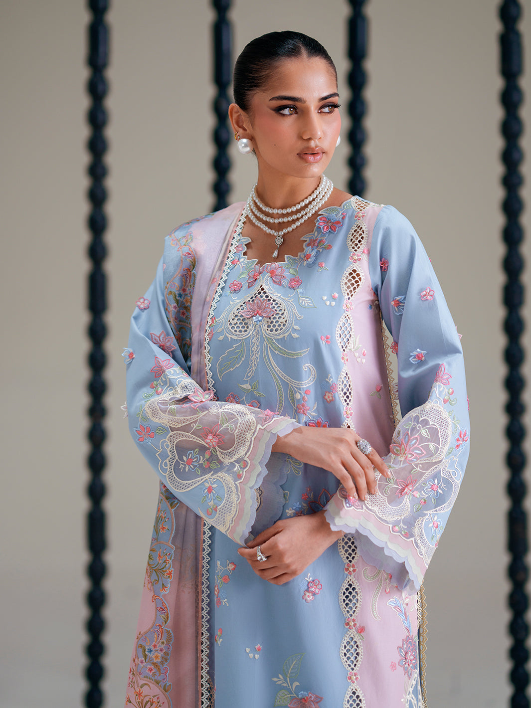 Amour Luxury Lawn – 184-B