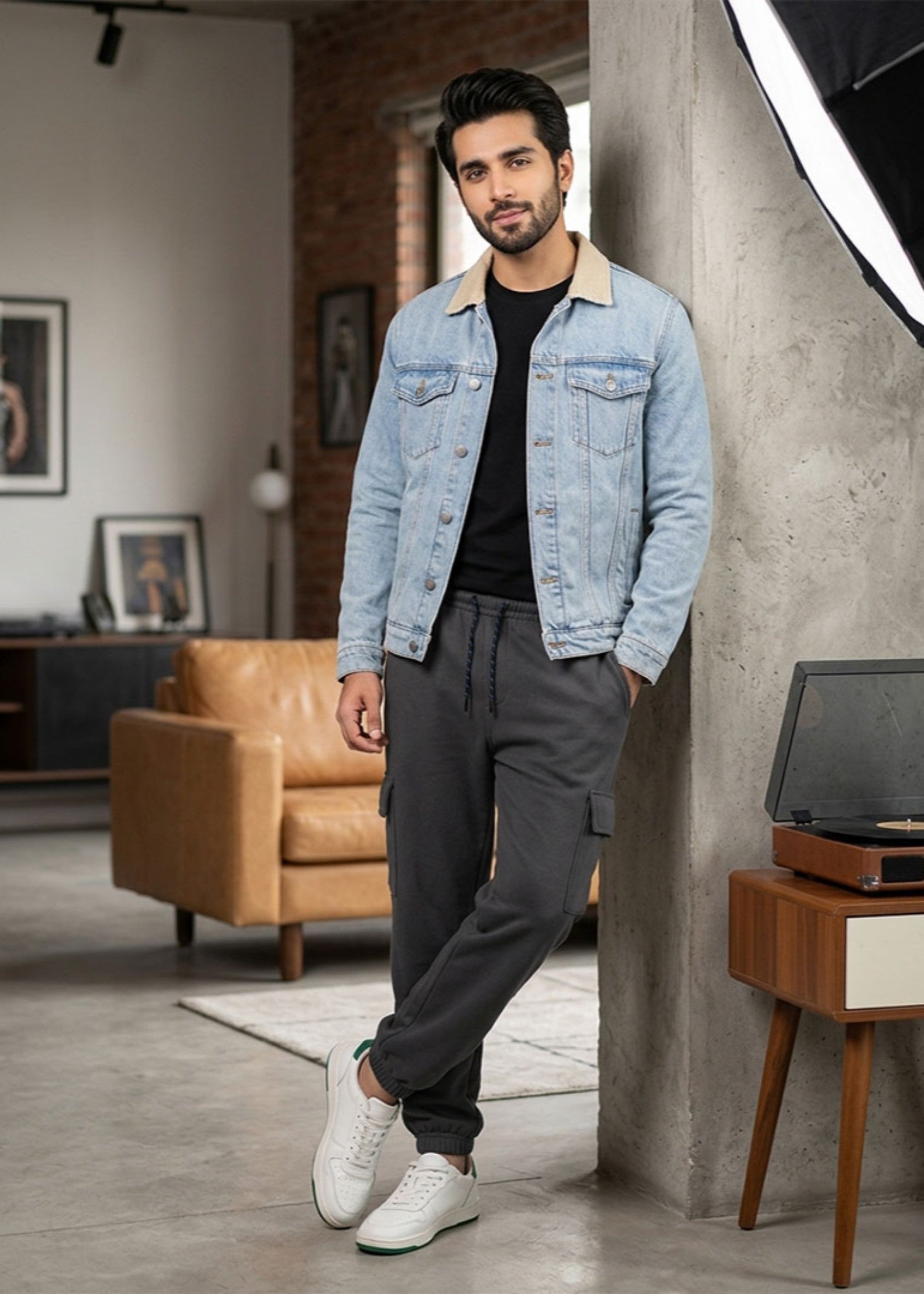 fleece Jogger Pants in Charcoal black
