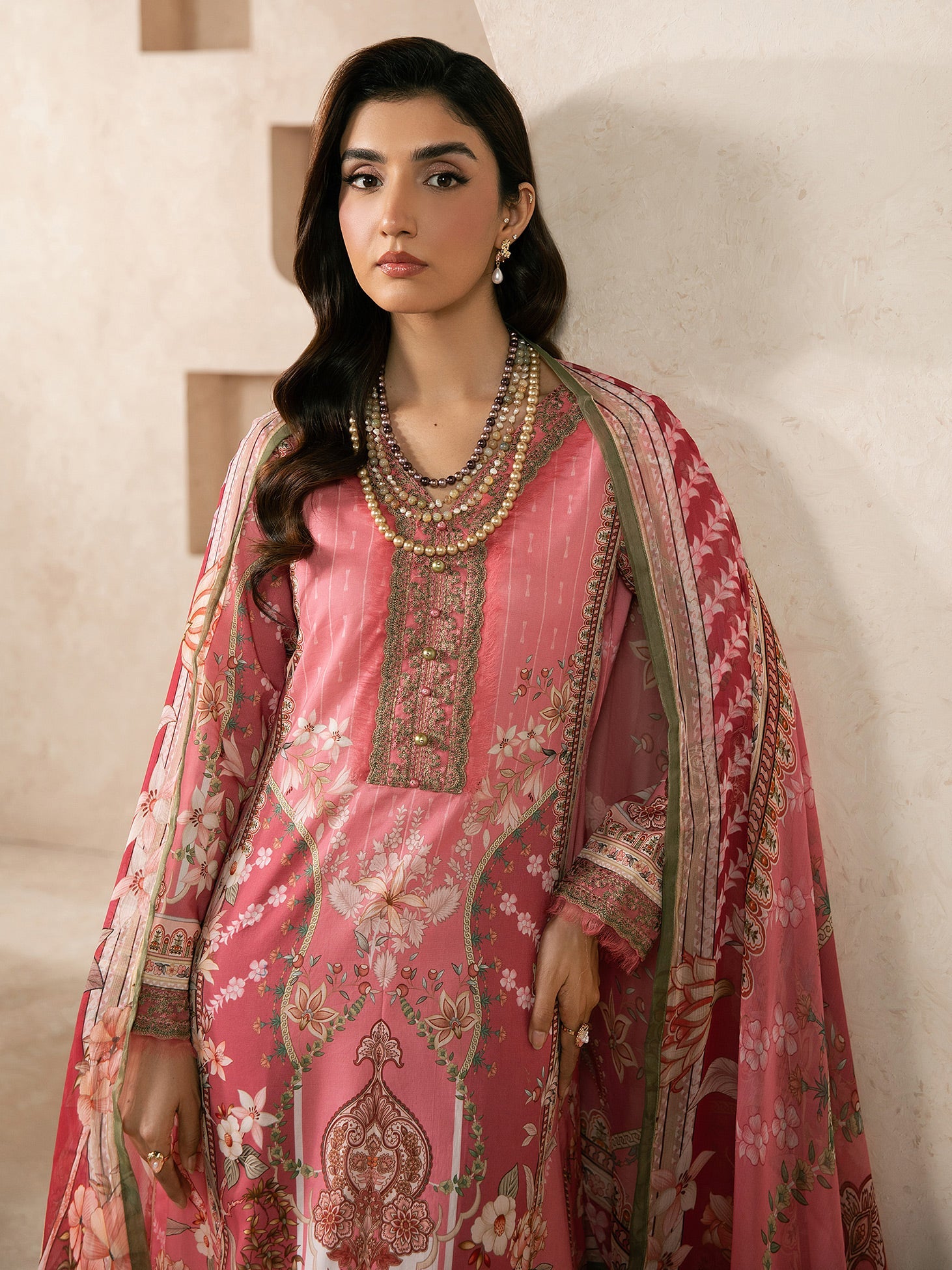 Syra Lawn – Floren