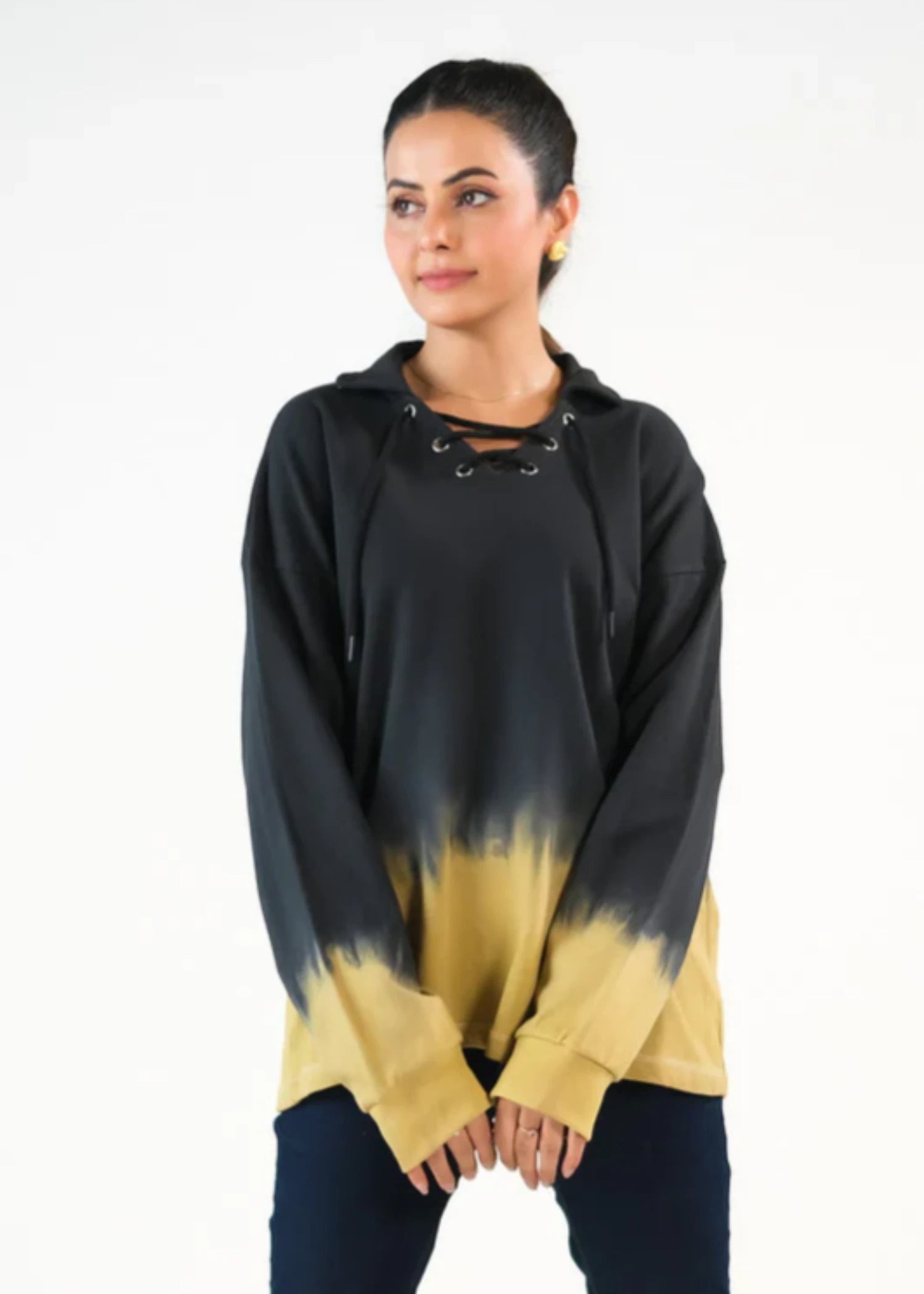 terry Sweatshirt in Black, pale yellow
