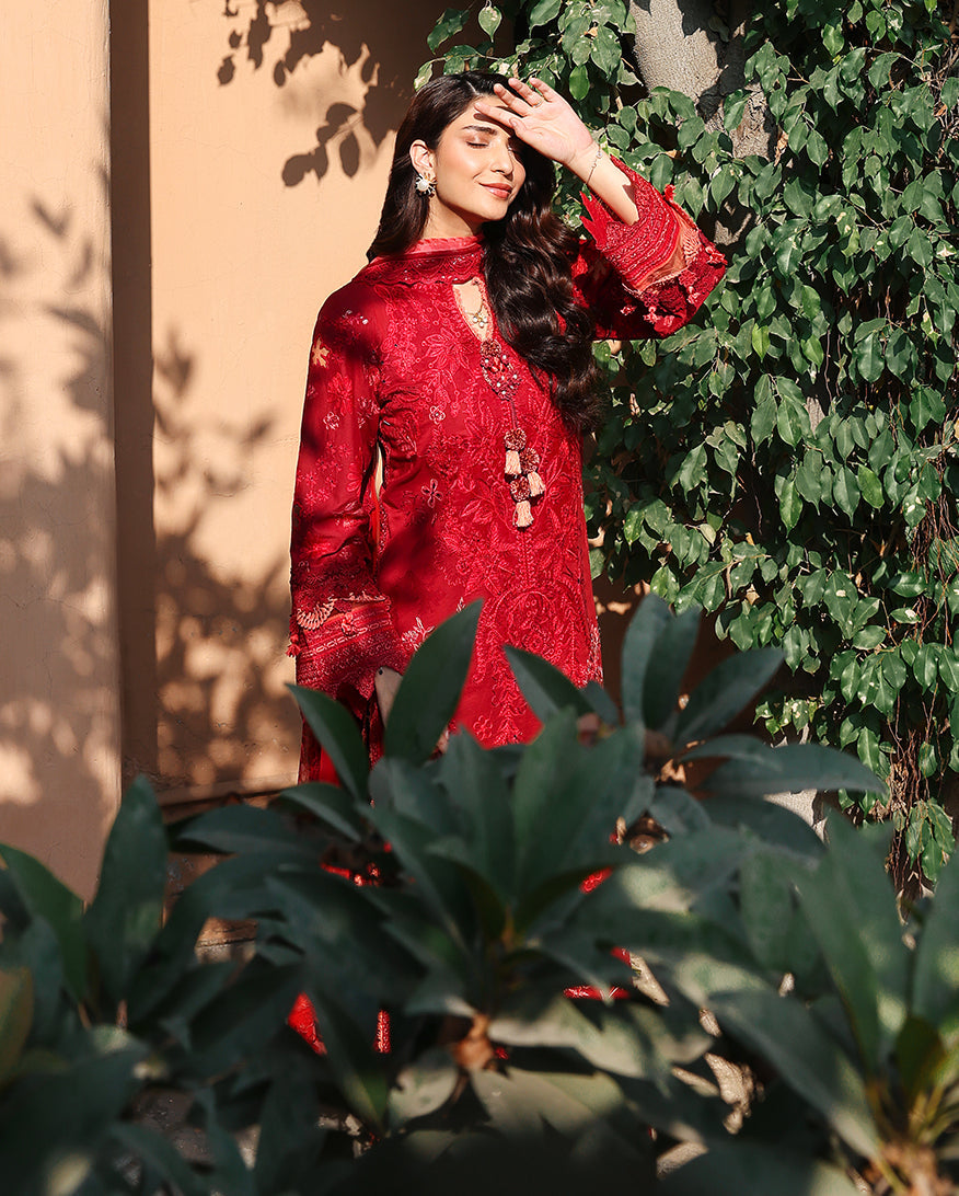 Reveire Lawn – Opaline