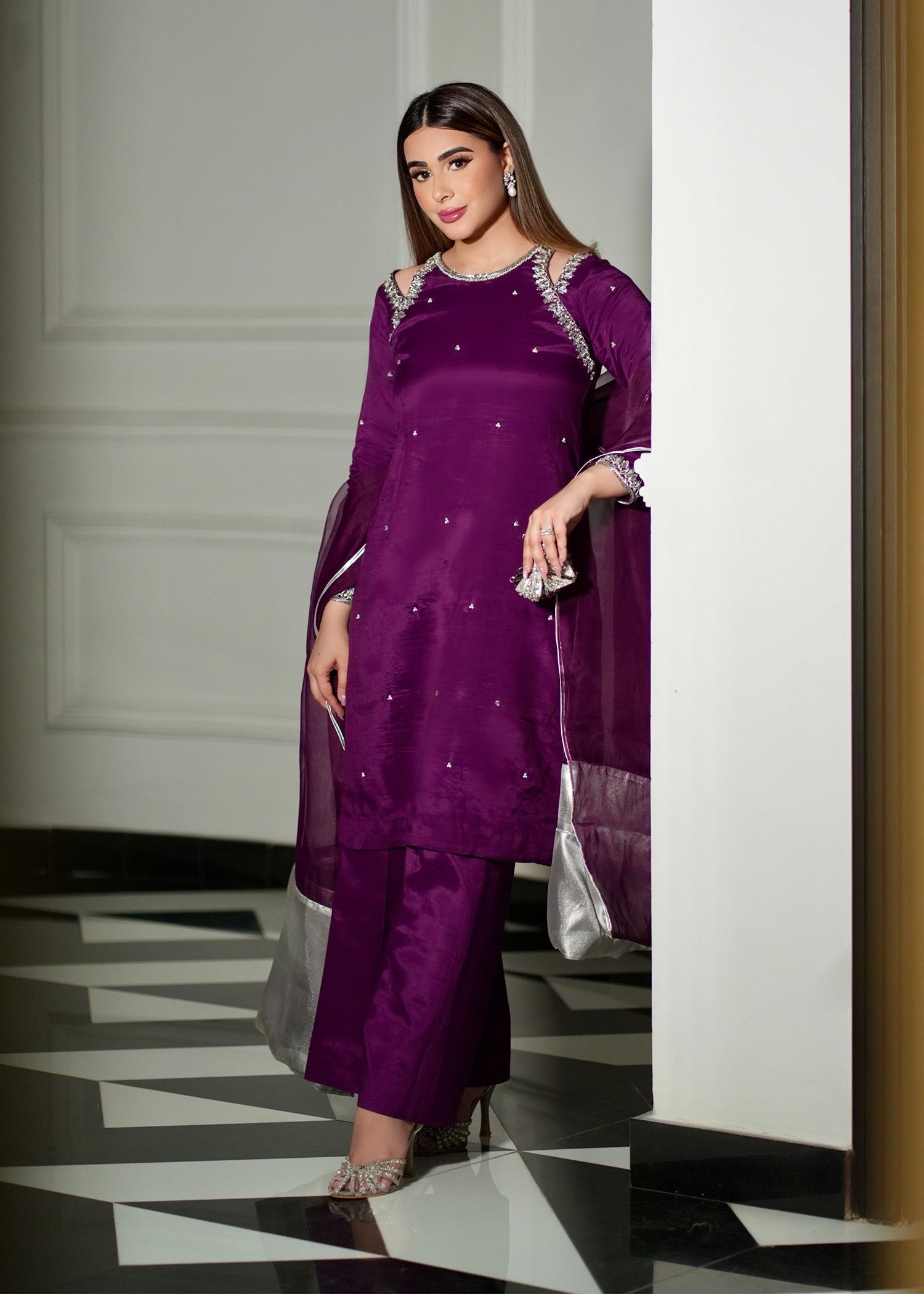 medium silk Kurta Set in Purple