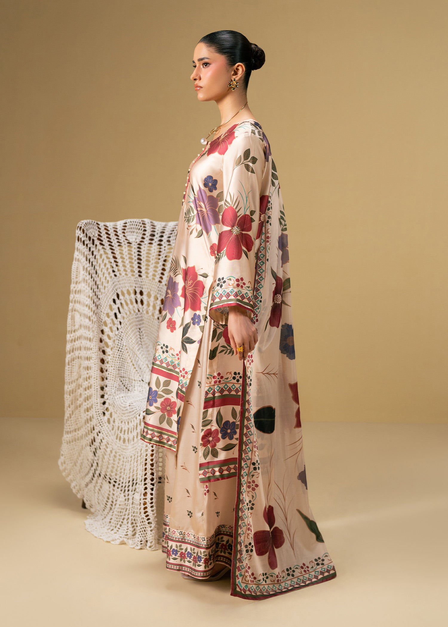 charmuse/shamooz Kurta Set in Beige