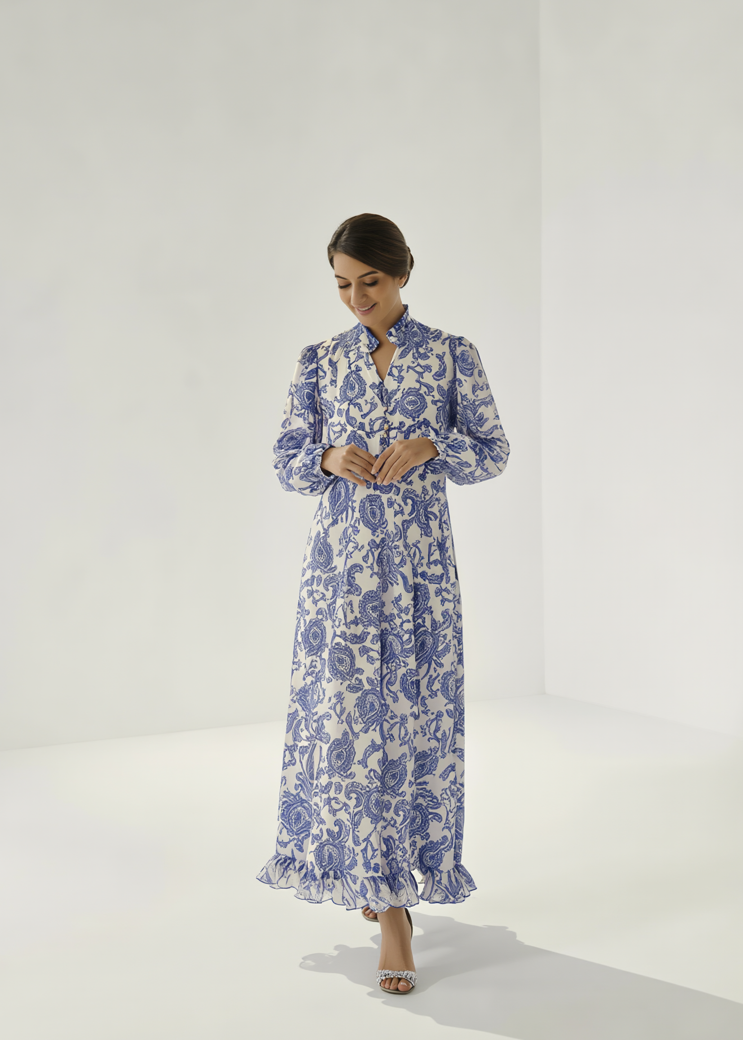 crinkle chiffon Maxi in Royal blue, white