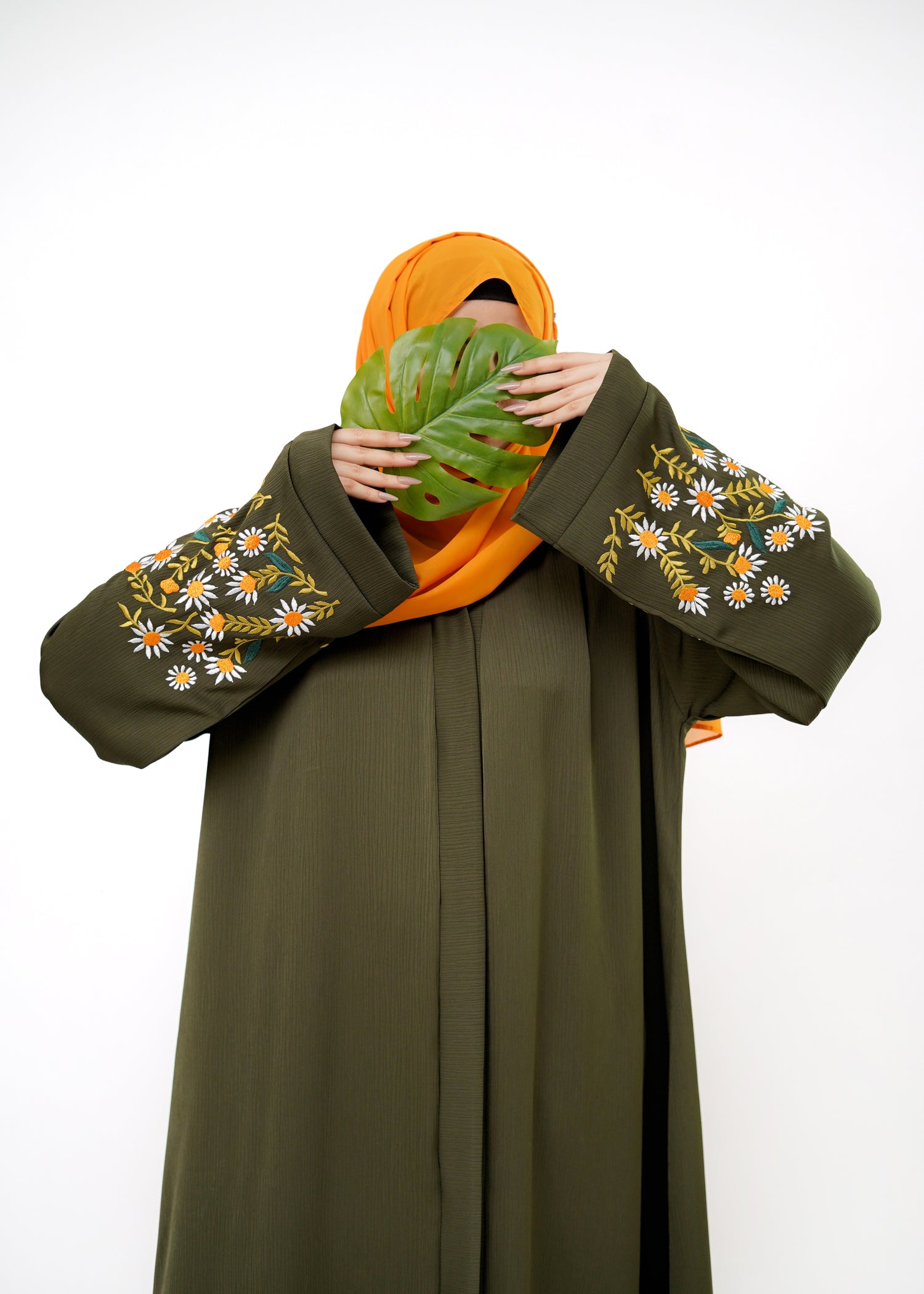 nidha Abaya in Olive green, army green