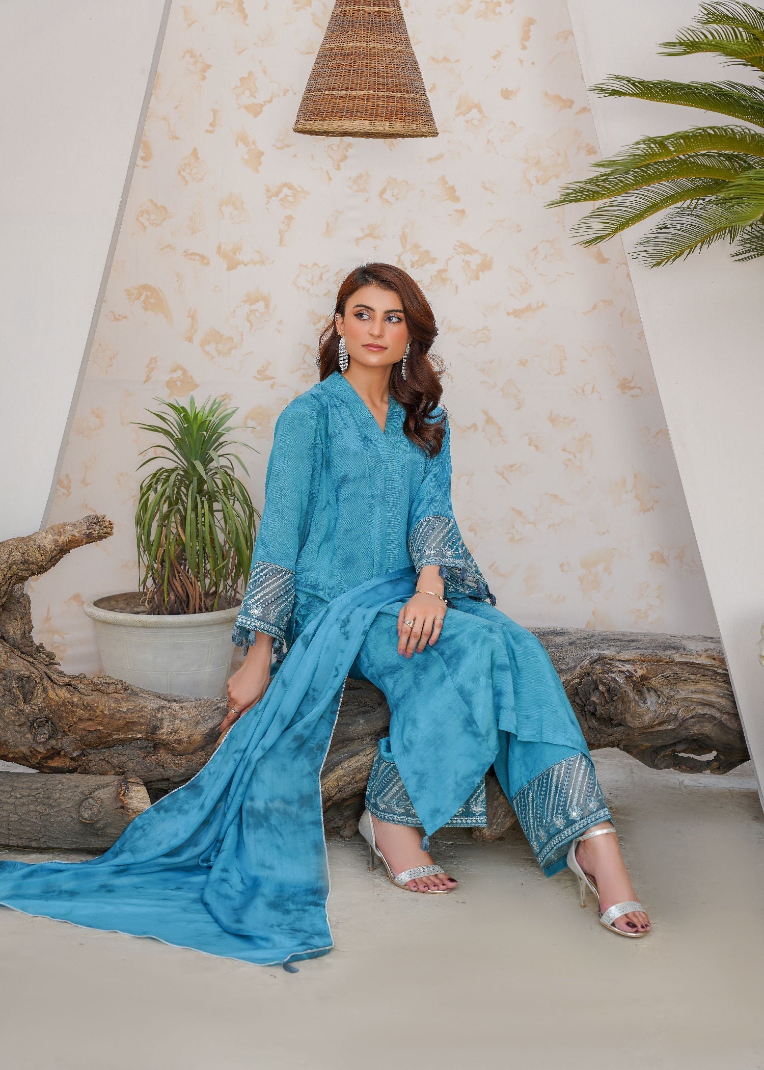 bemberg crinkle chiffon Kurta Set in Sky blue