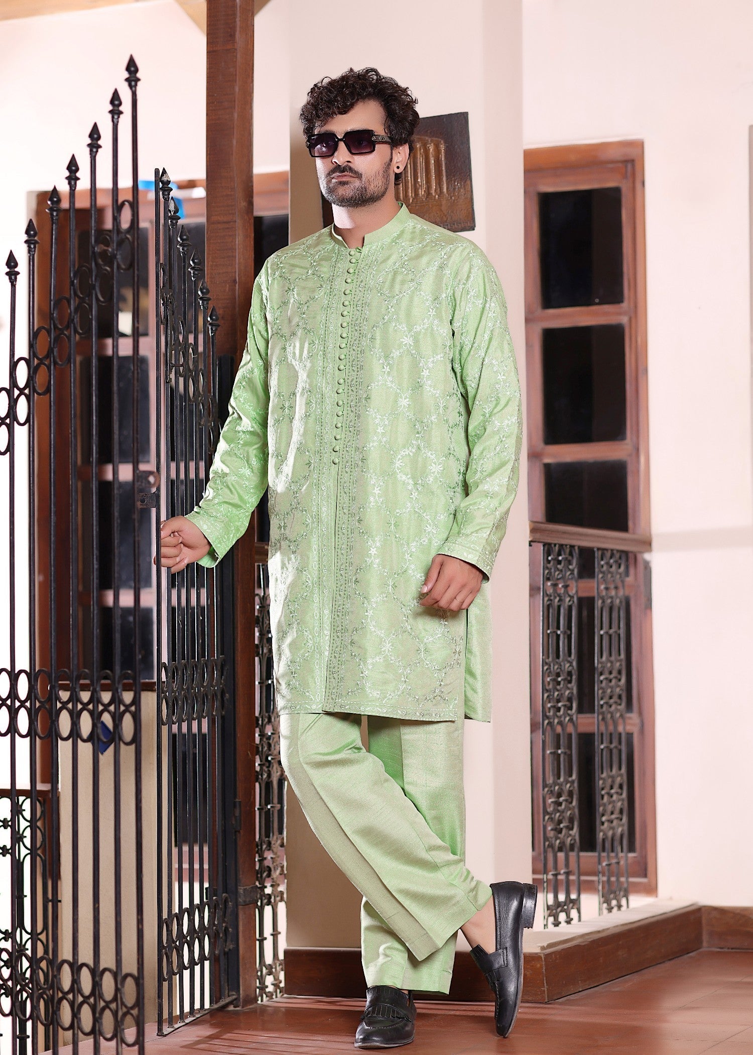 raw silk Kurta Set in Pistachio green