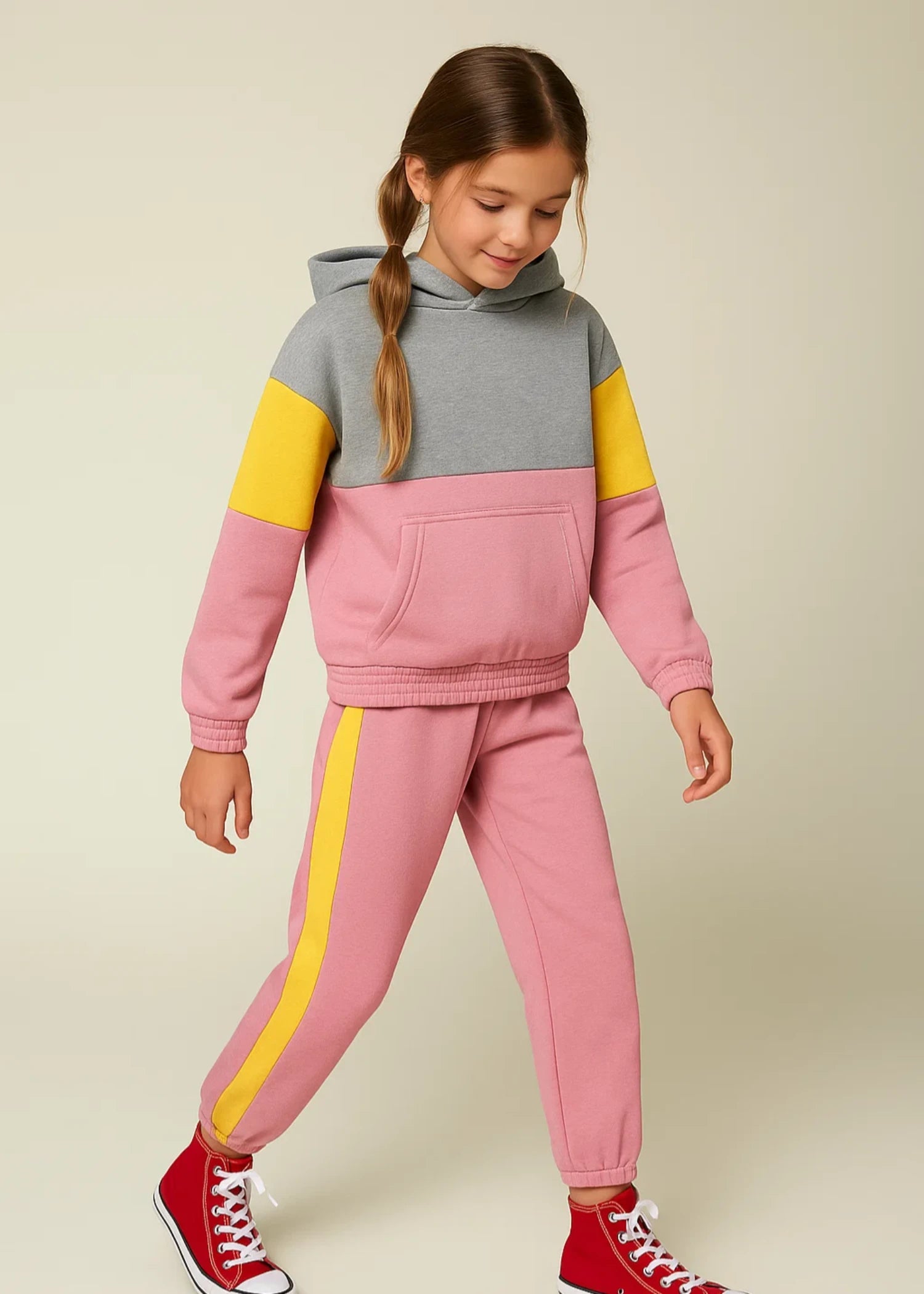 fleece Tracksuit in Grey, pink