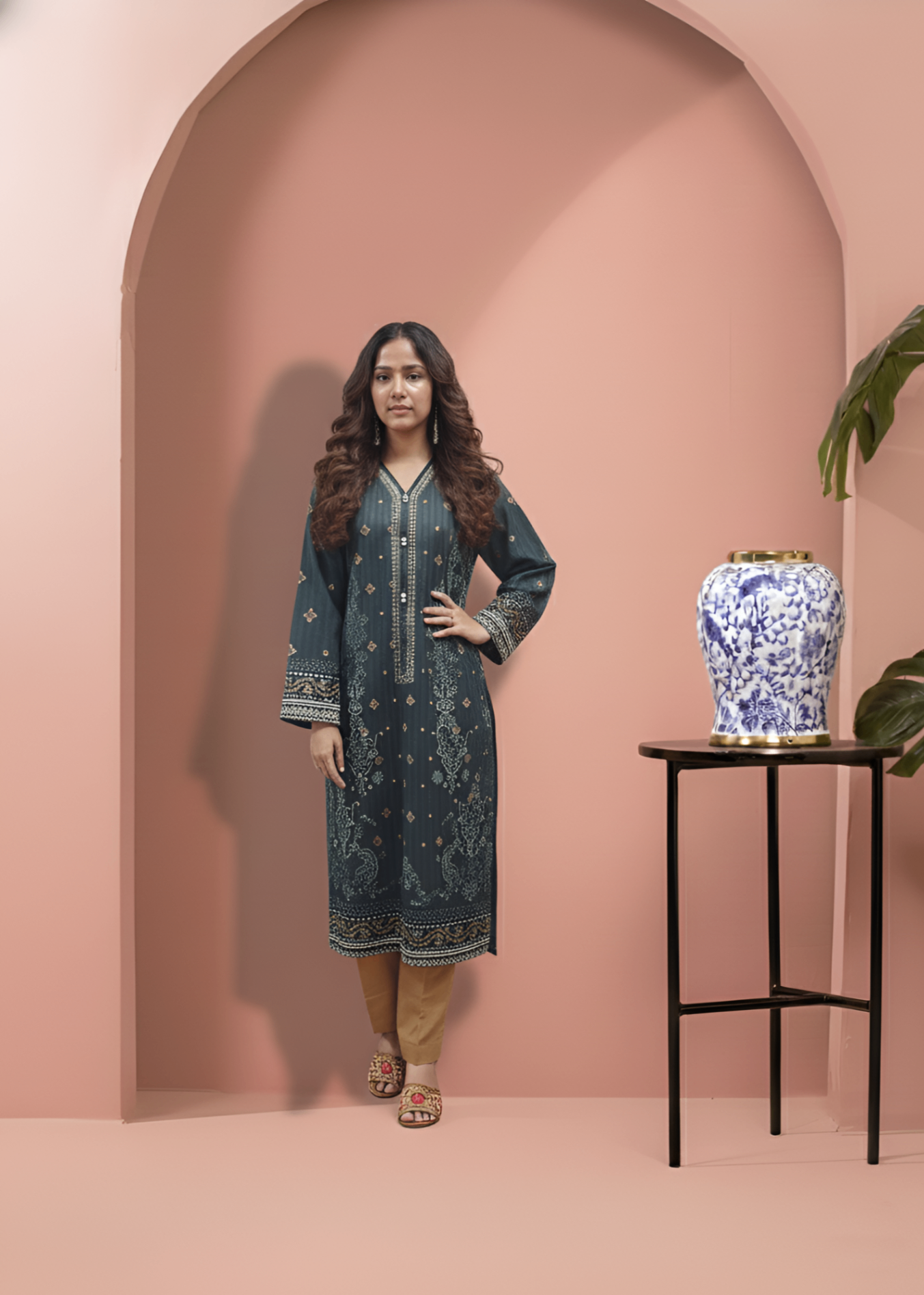 khaddar Kurta Set in Slate black