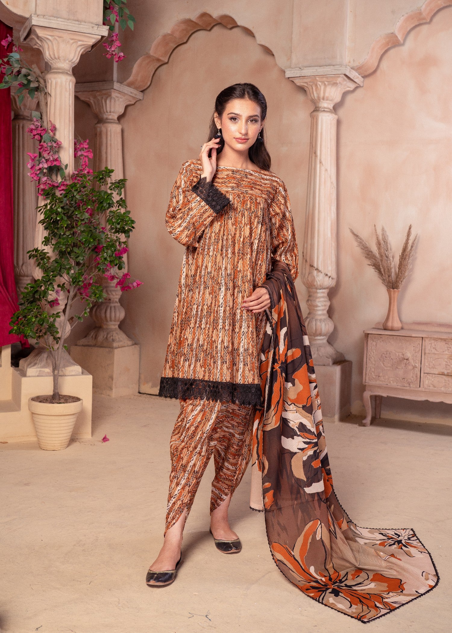 lawn Kurta Set in Brown