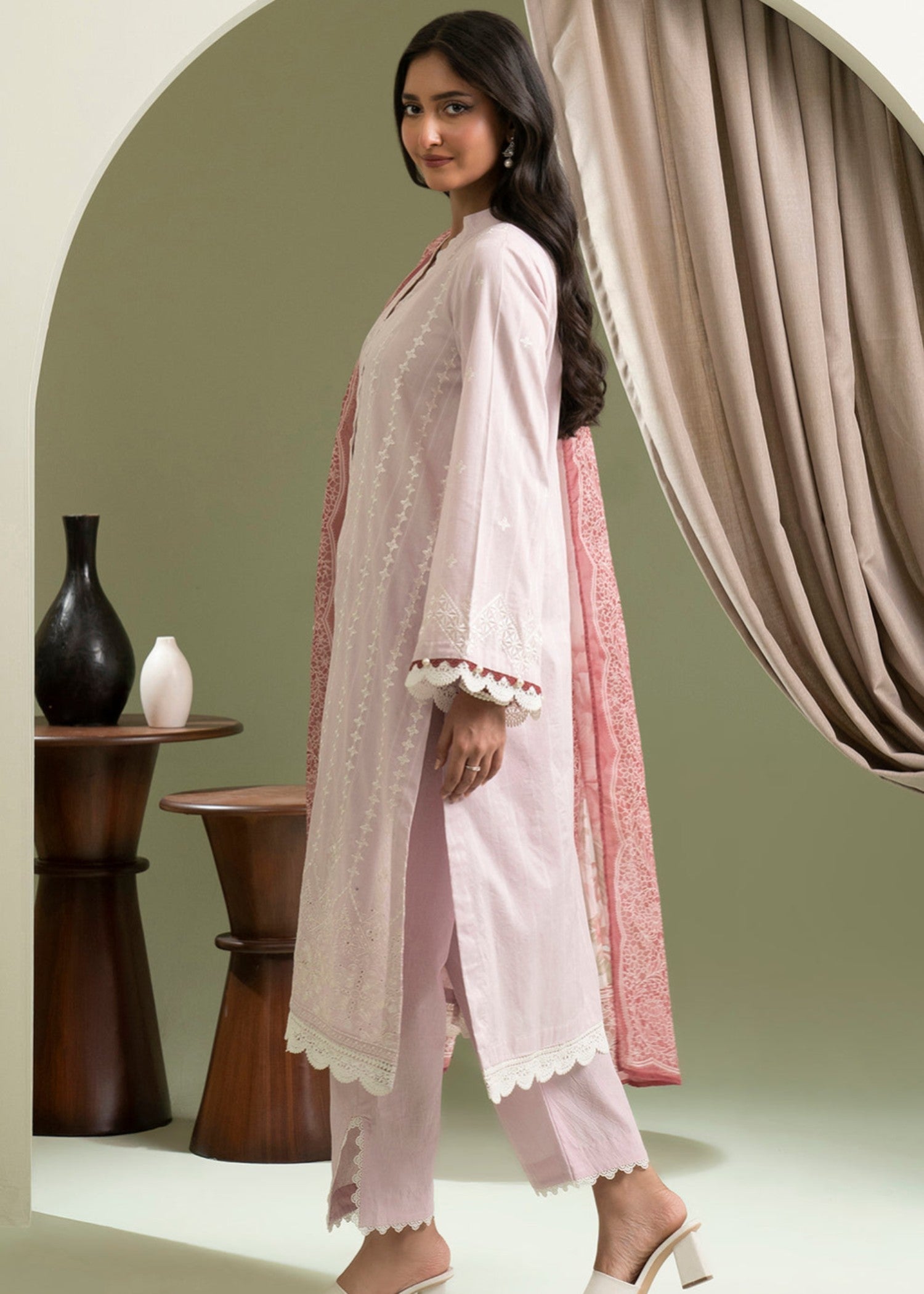 dobby Unstitched in Light pink