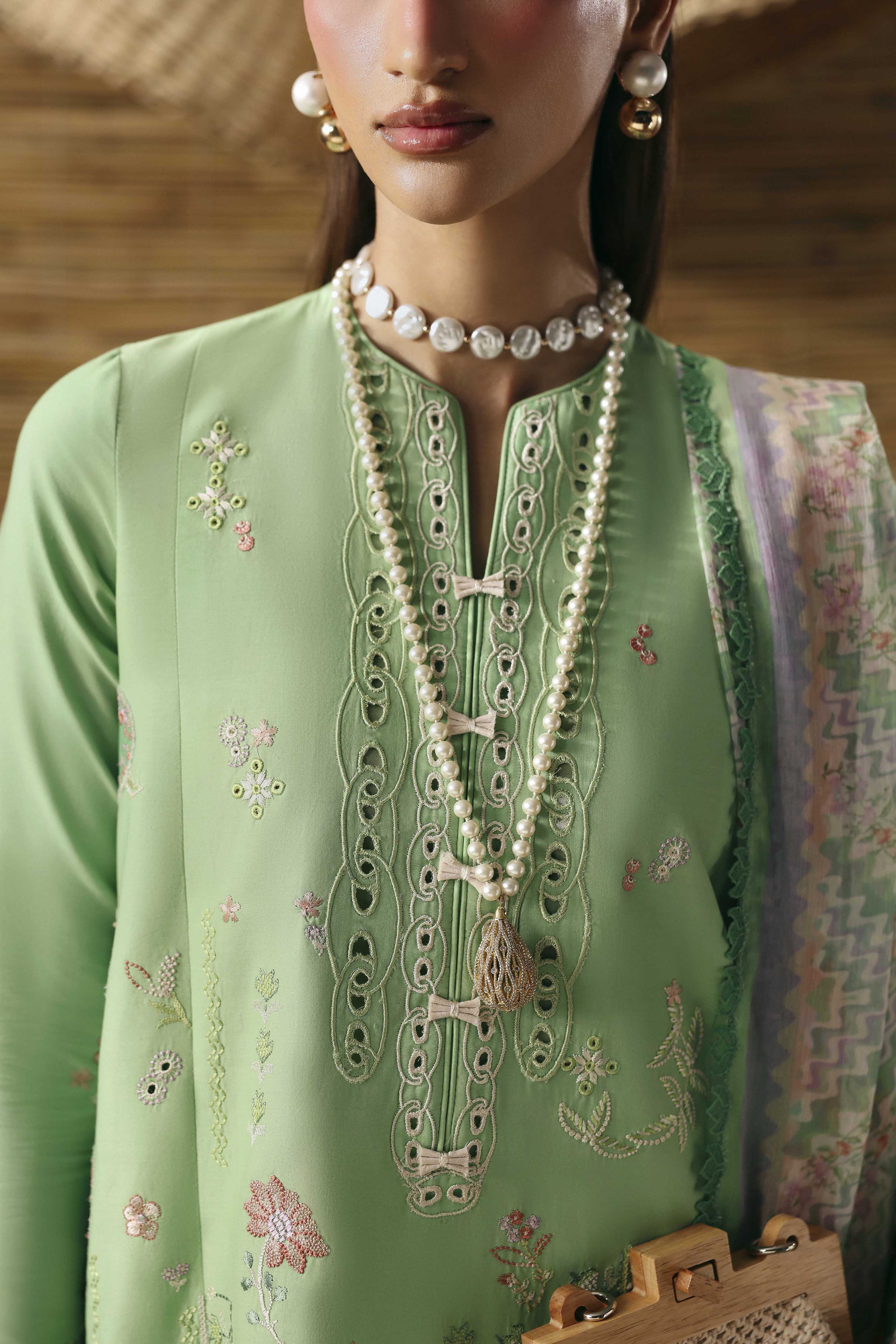 Luxury Lawn – SL-01-26-V2