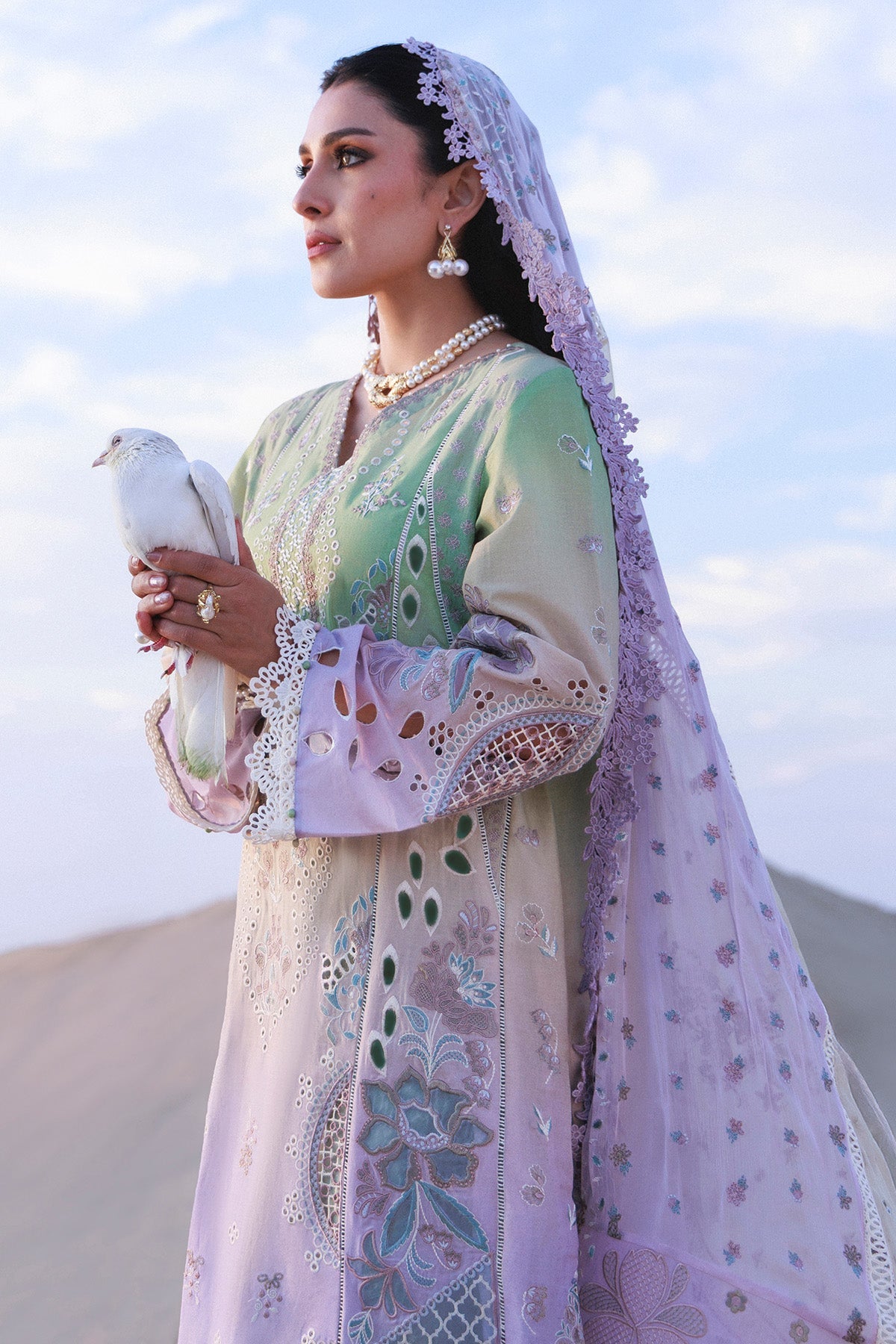 Aman Luxury Lawn – Emelfie NE-228
