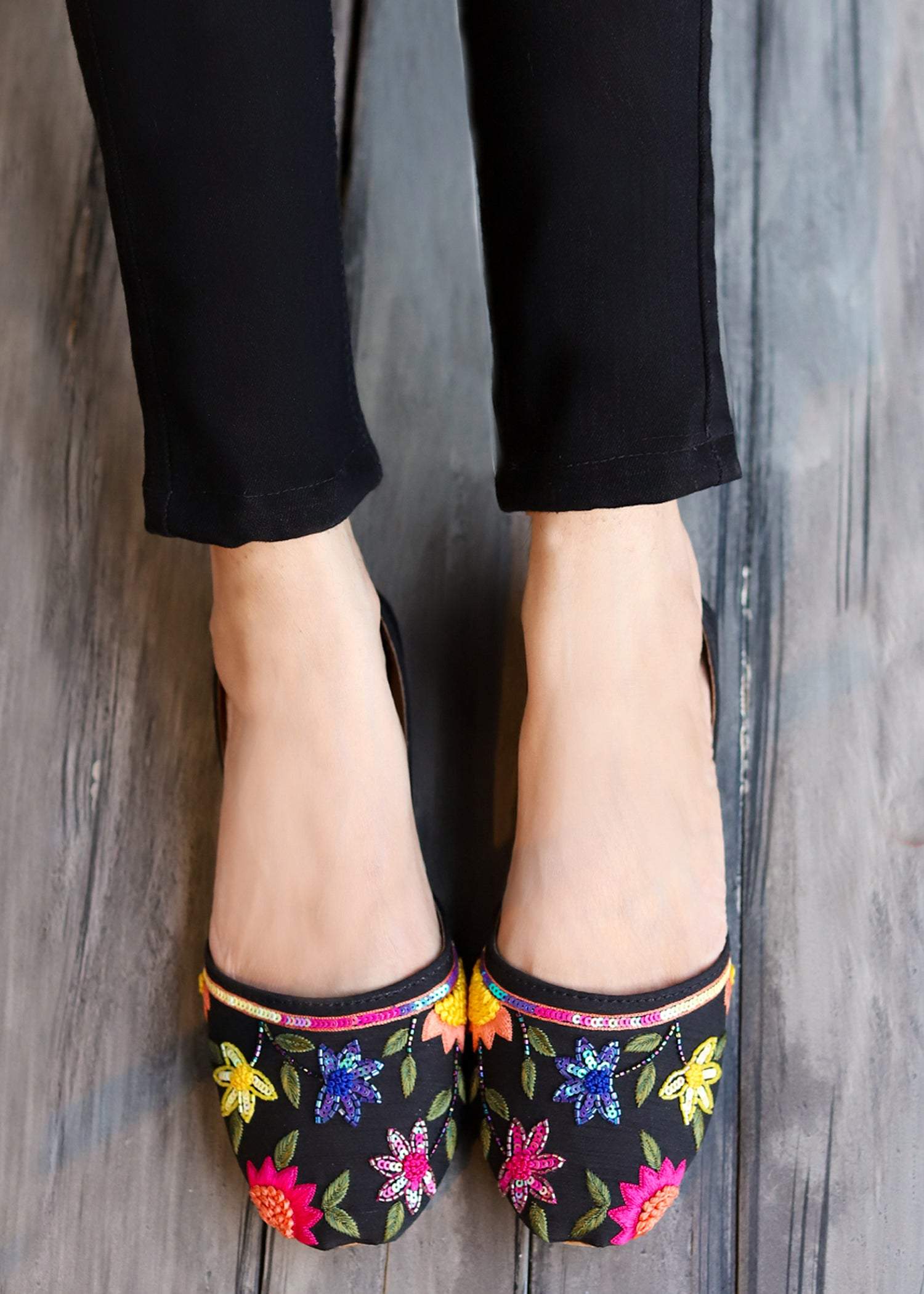 Khussa in Black by - High Quality Women Khussa QKU0045