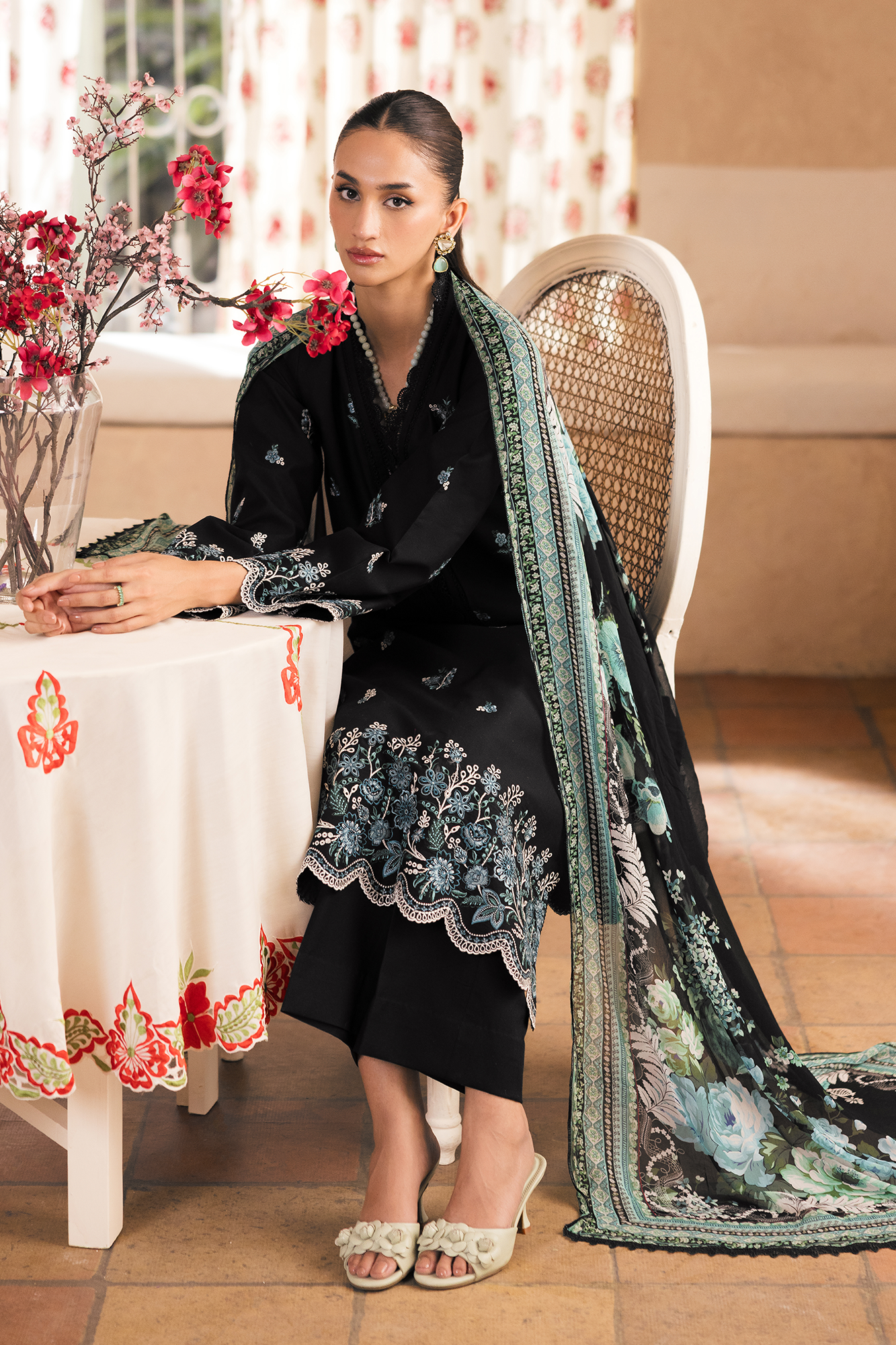 Nissa Chikankari Lawn – N-05