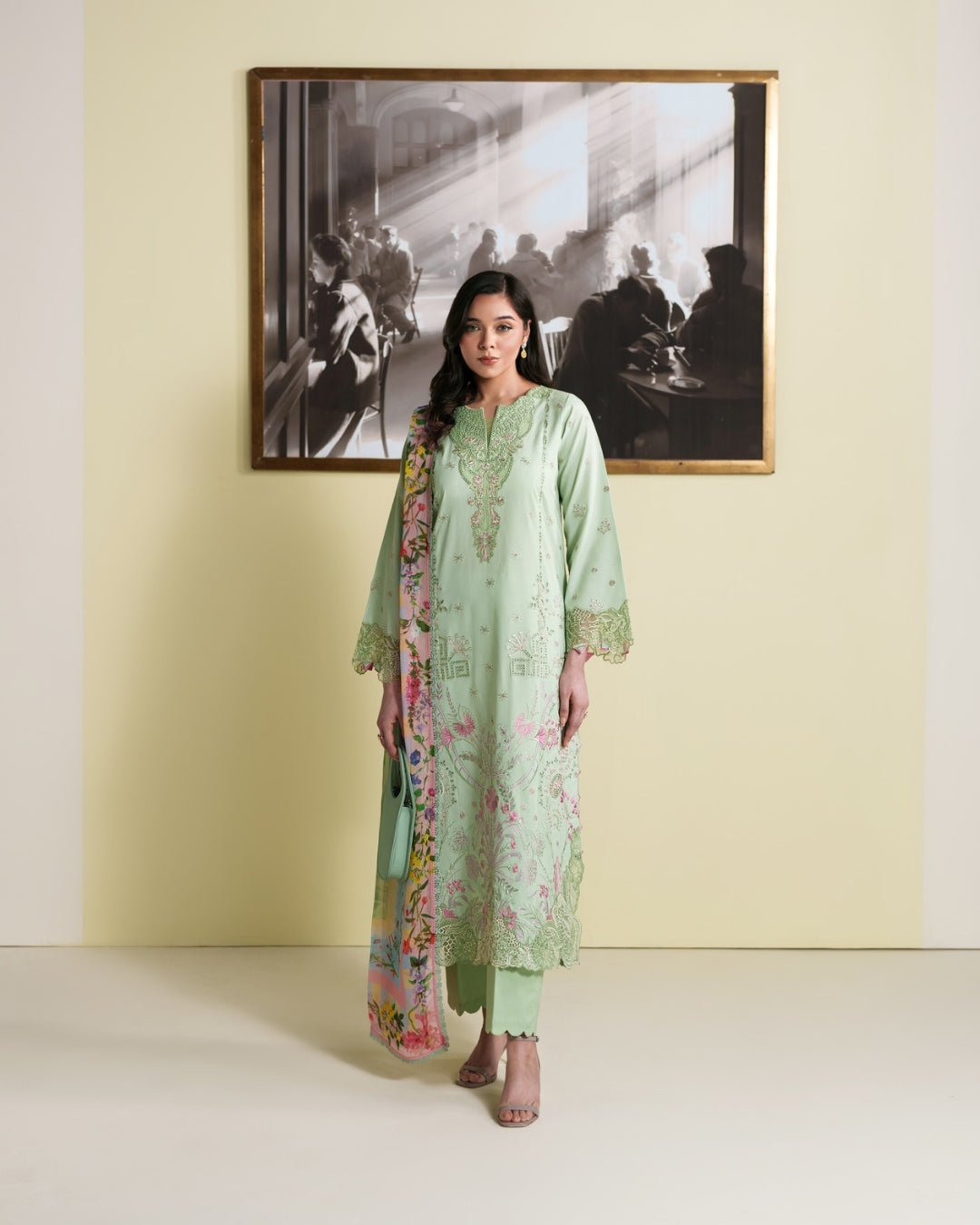Whispers of Summer Luxury Lawn – INEZ