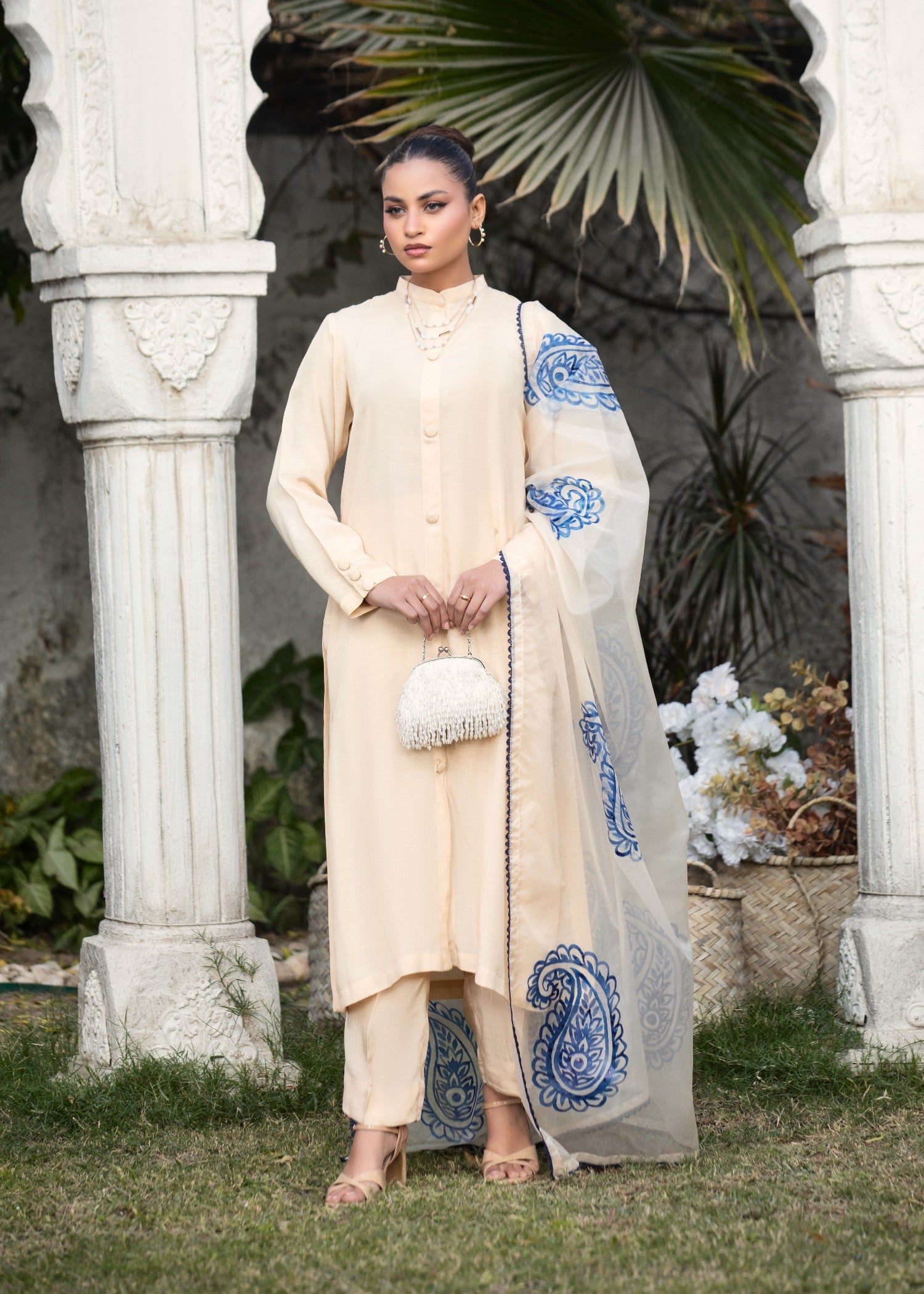 medium silk Kurta Set in Beige