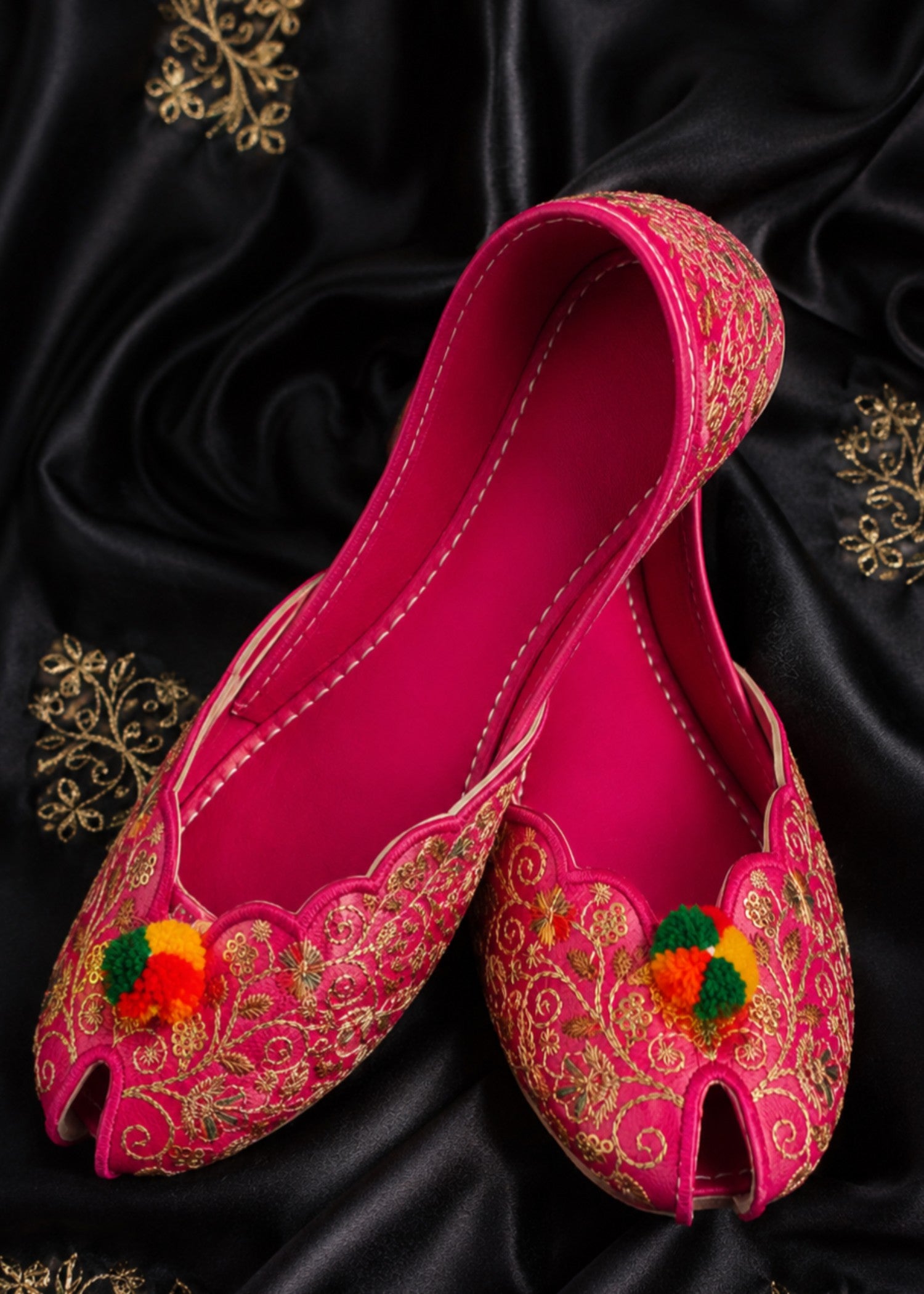 Khussa in Fuchsia pink by - High Quality Women Khussa TPV5742
