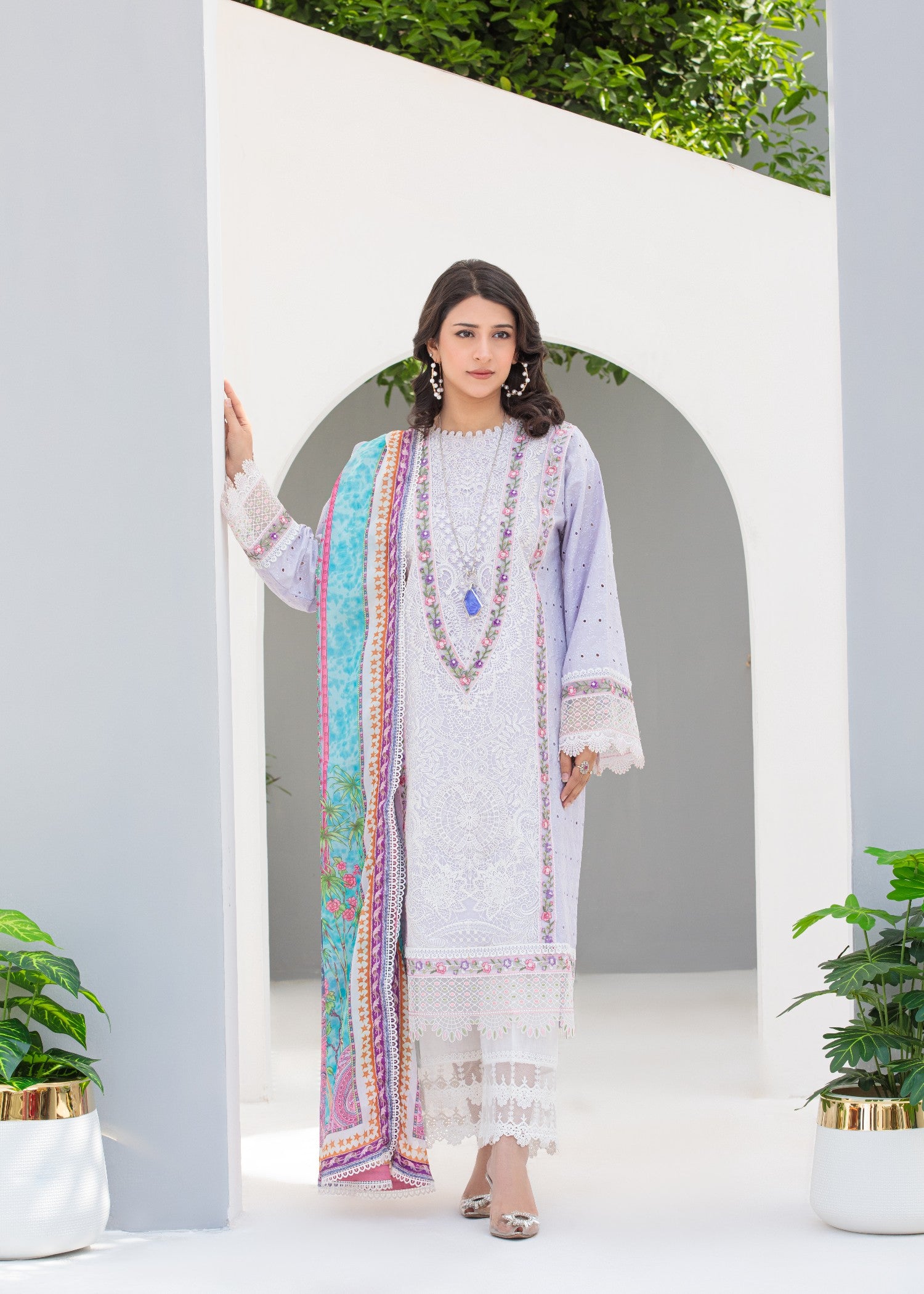 schiffli Kurta Set in Lilac